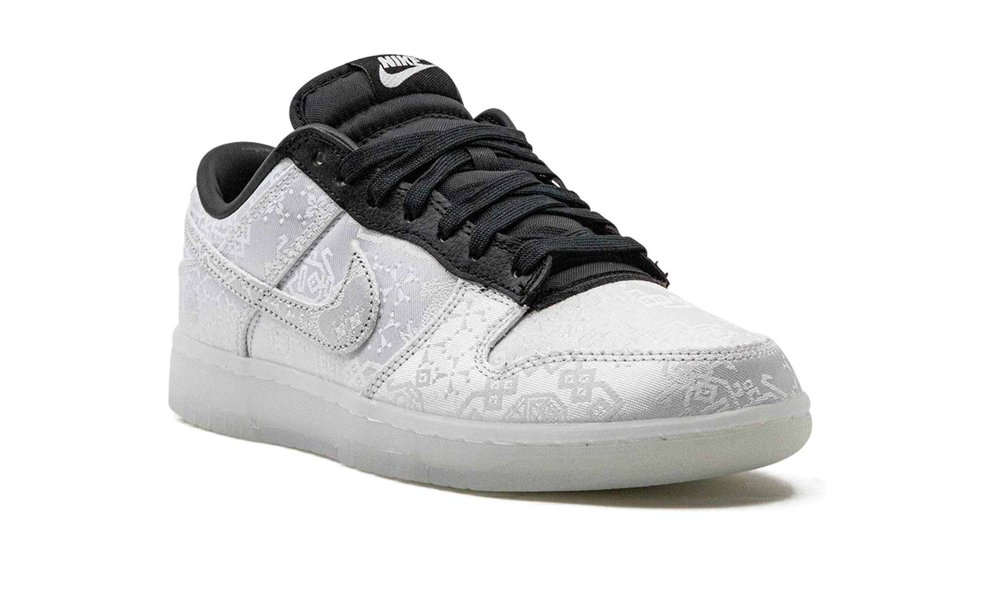 nike dunk low clot fragment white+FN0315-110+diagnol right view
