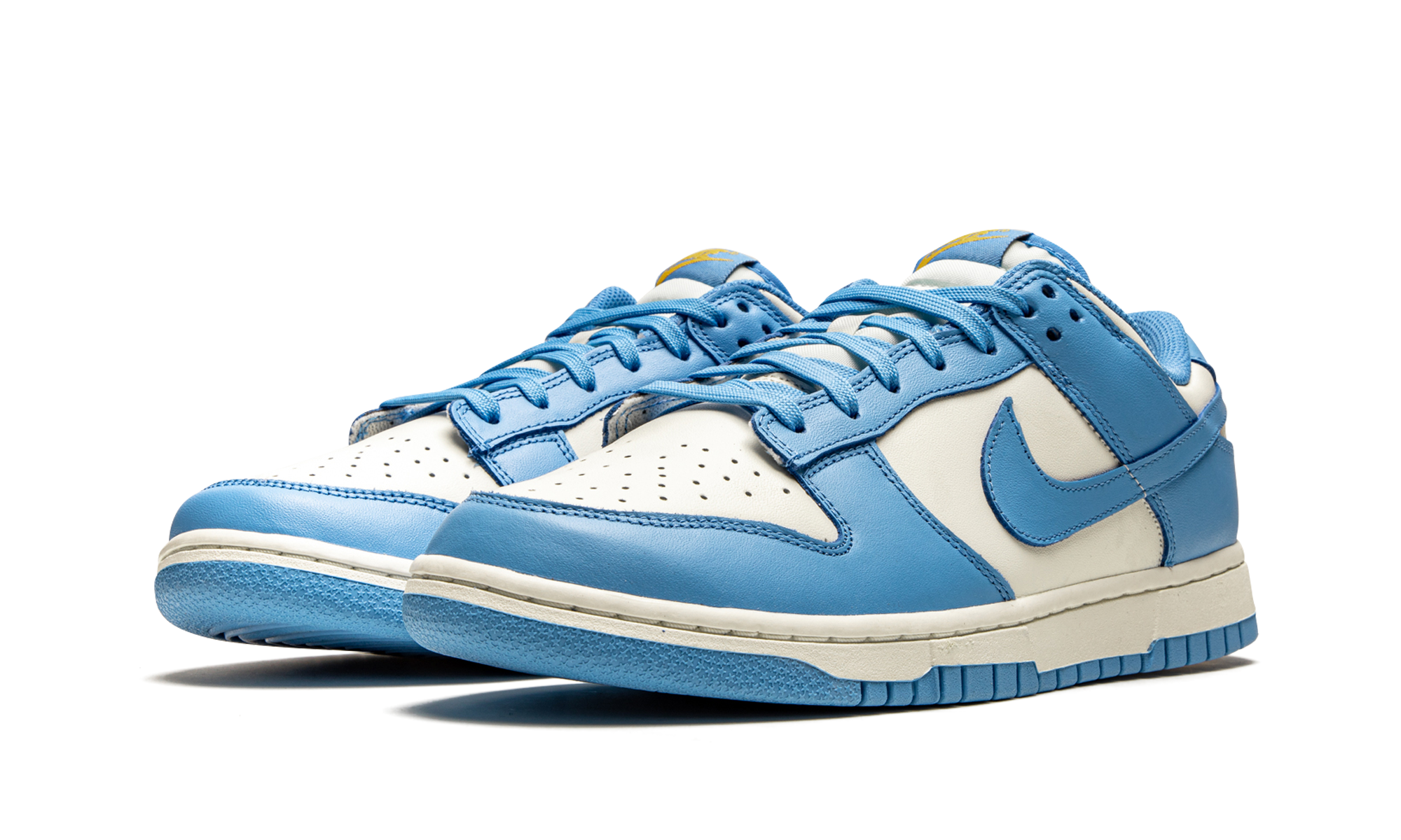 nike dunk low coast women s+DD1503-100+diagnol left view
