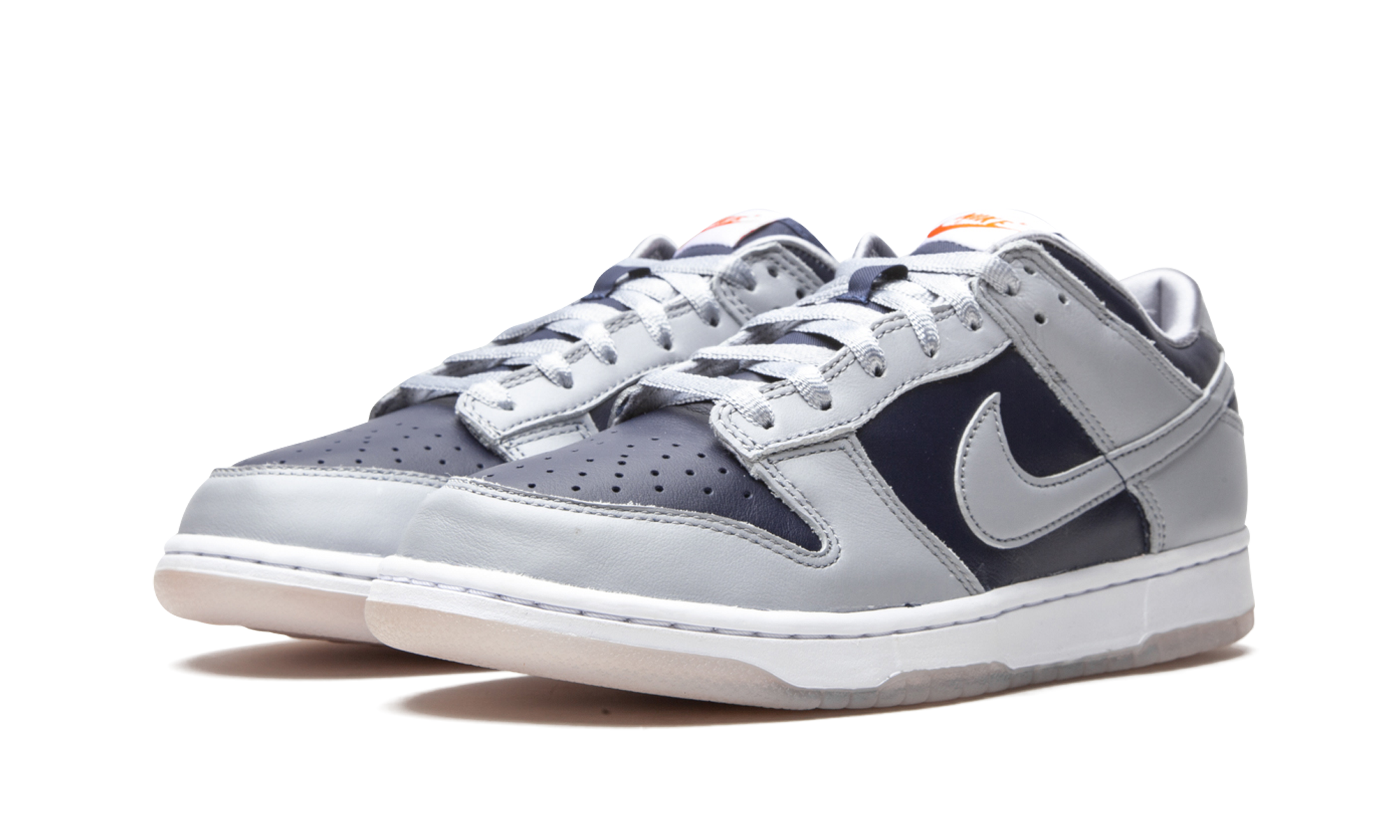 nike dunk low college navy grey women s+DD1768-400+diagnol left view