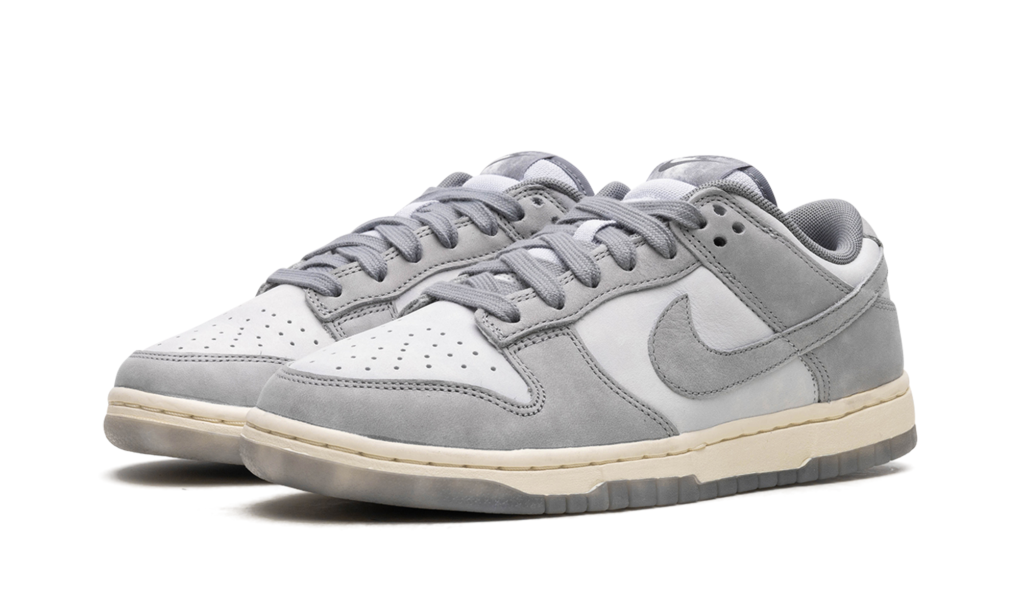 nike dunk low cool grey football grey women s+FV1167-001+diagnol left view