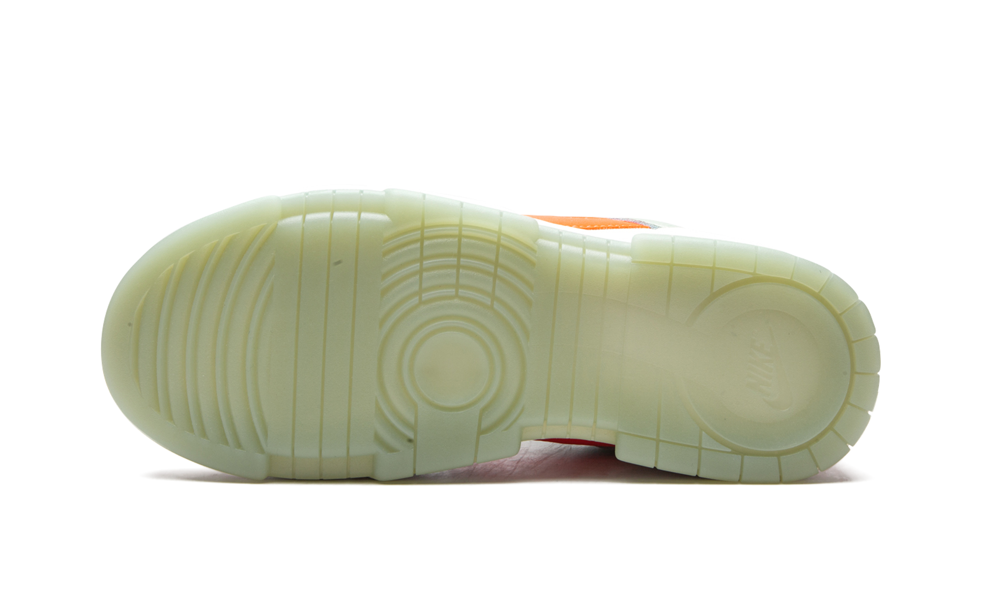 nike dunk low disrupt sea glass hyper crimson women s+DJ3077-001+bottom view