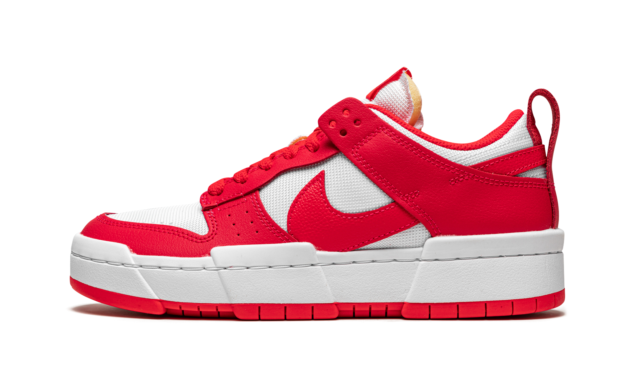 nike dunk low disrupt siren red women s+CK6654-601+diagnol right view 1