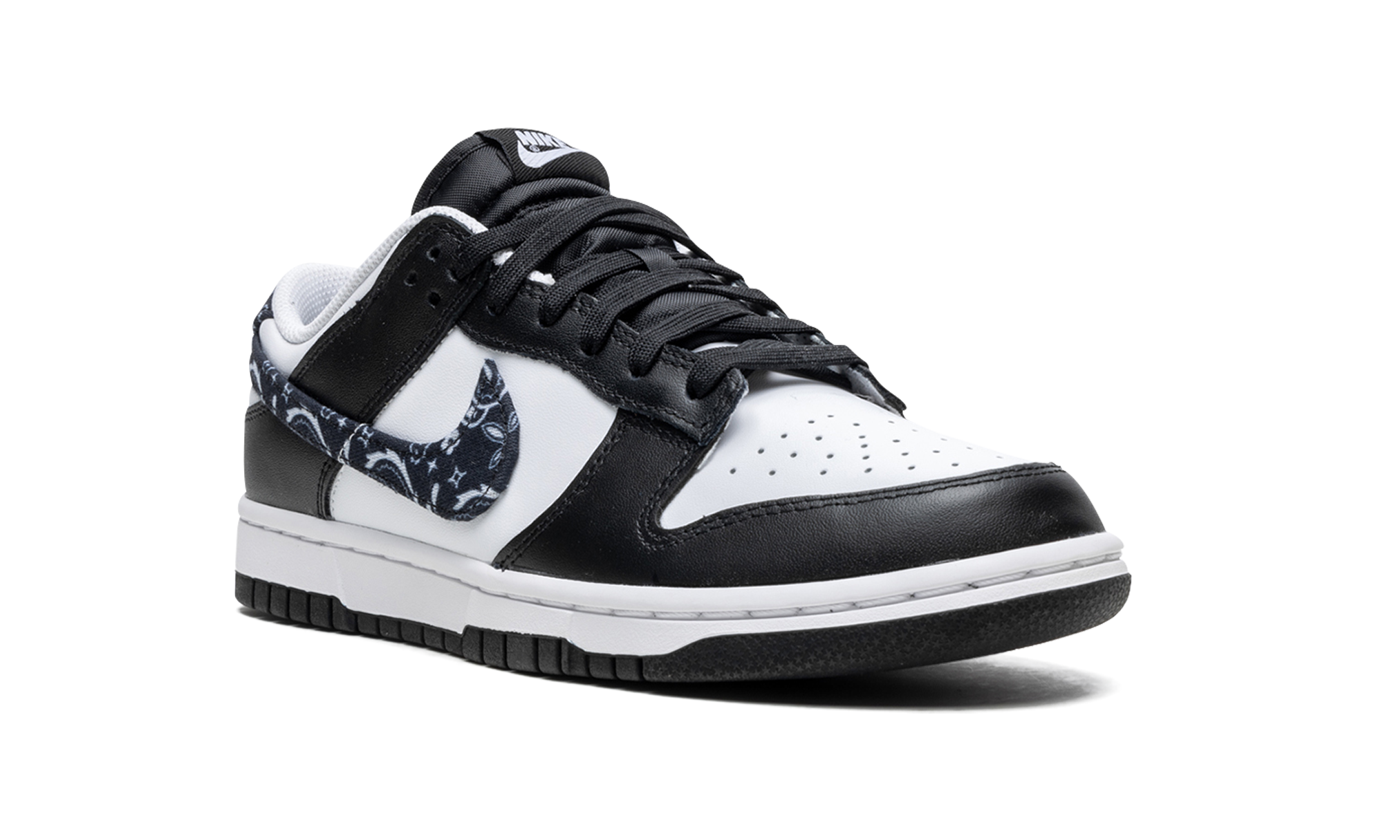 nike dunk low essential paisley pack black women s+DH4401-100+diagnol right view