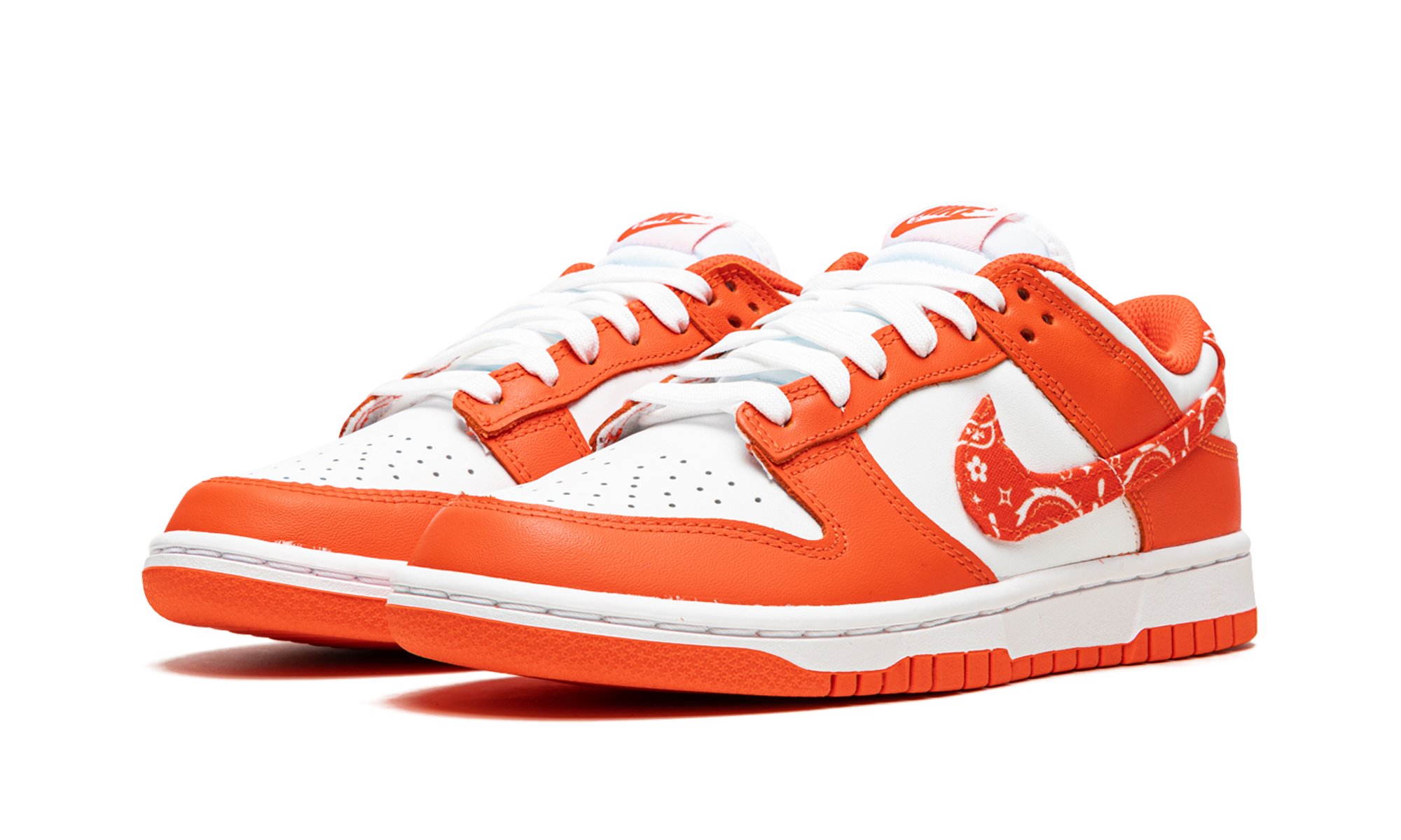 nike dunk low essential paisley pack orange women s+DH4401-103+diagnol left view