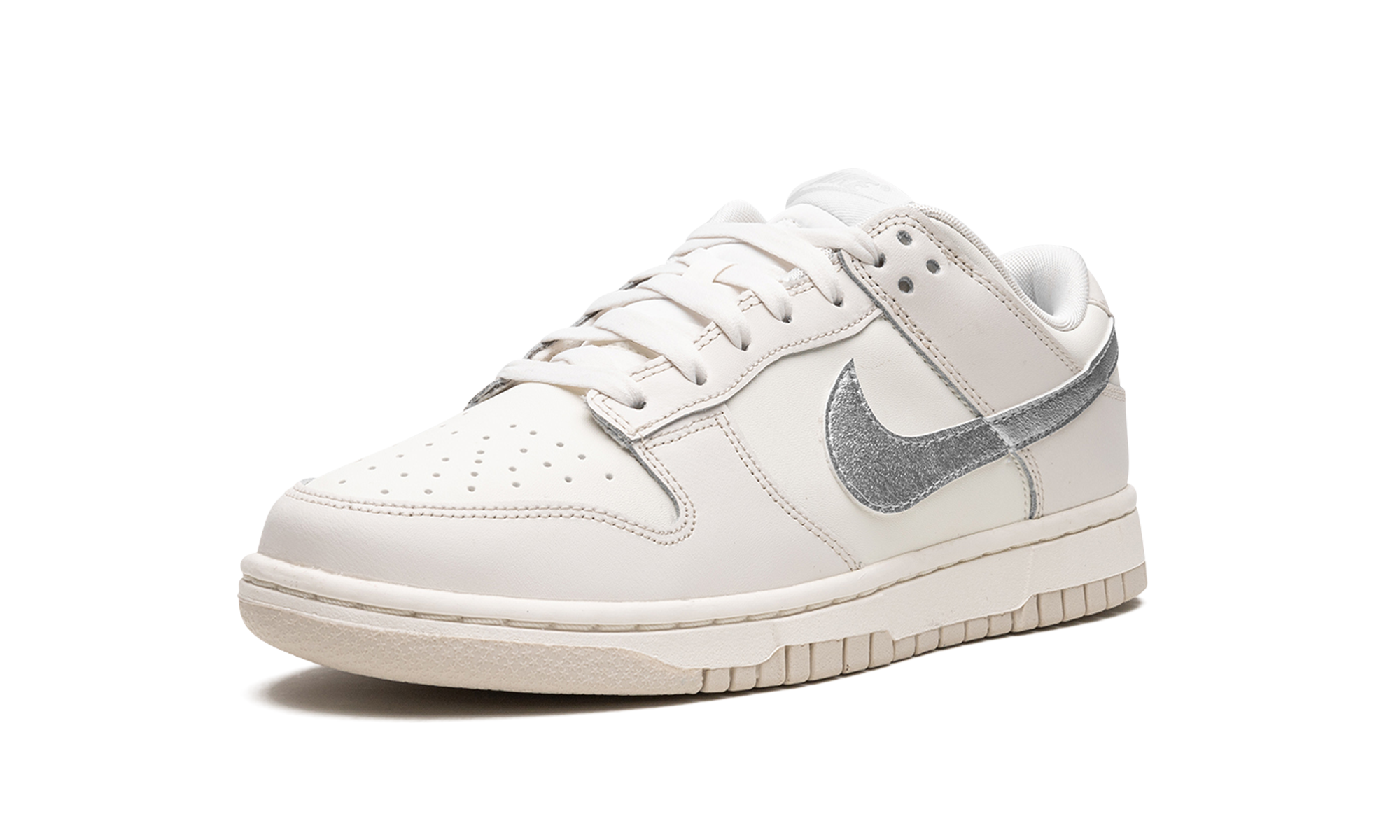 nike dunk low essential sail oxygen purple women s+DX5930-100+left diagnol single view