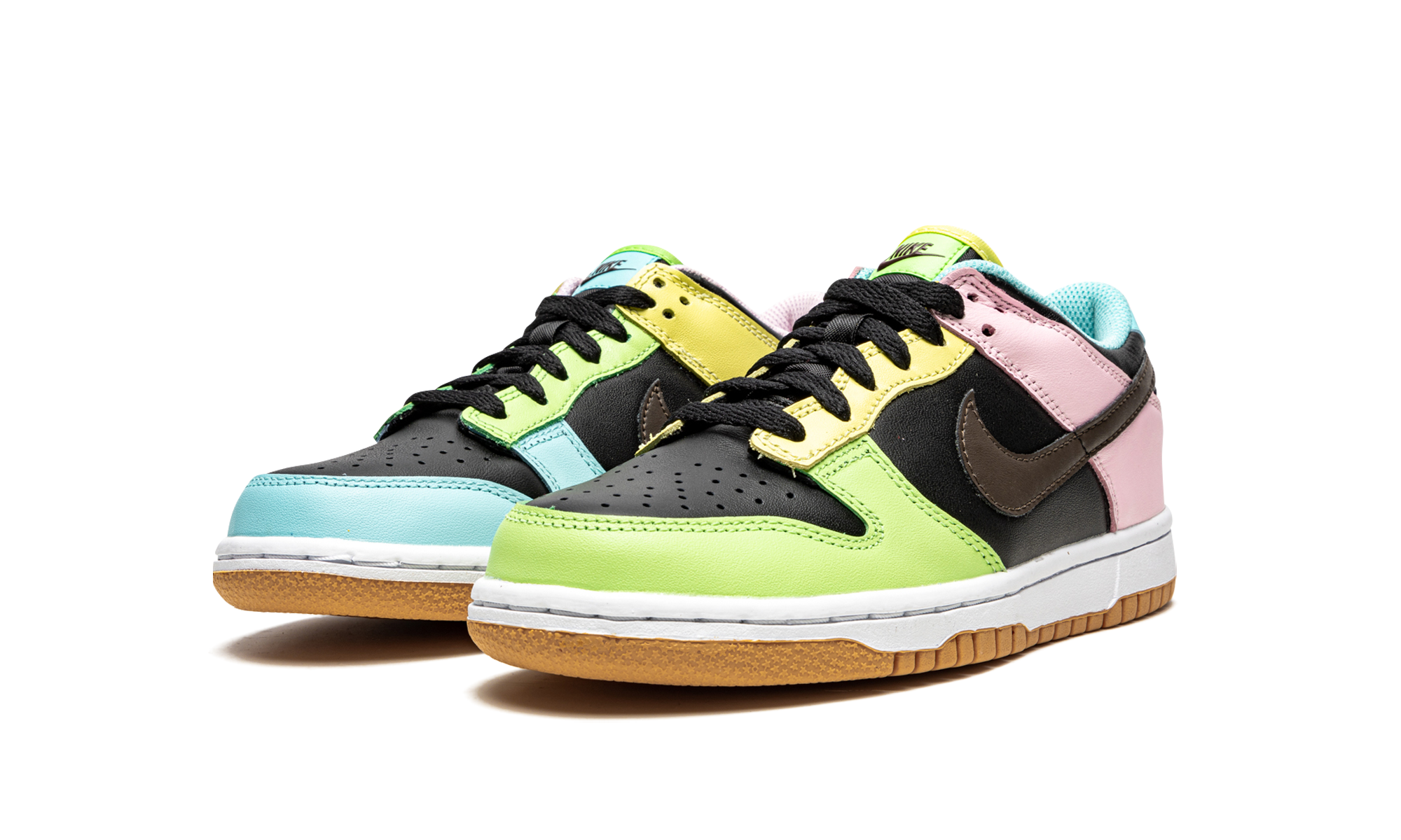 nike dunk low free 99 black gs+CZ2496-001+diagnol left view