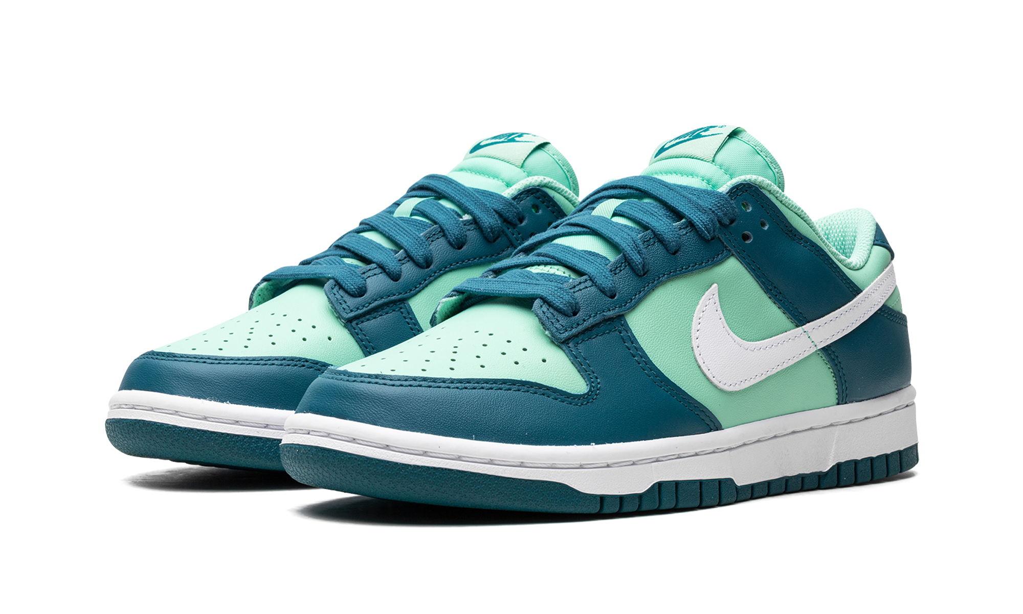 nike dunk low geode teal women s+DD1503-301+diagnol left view