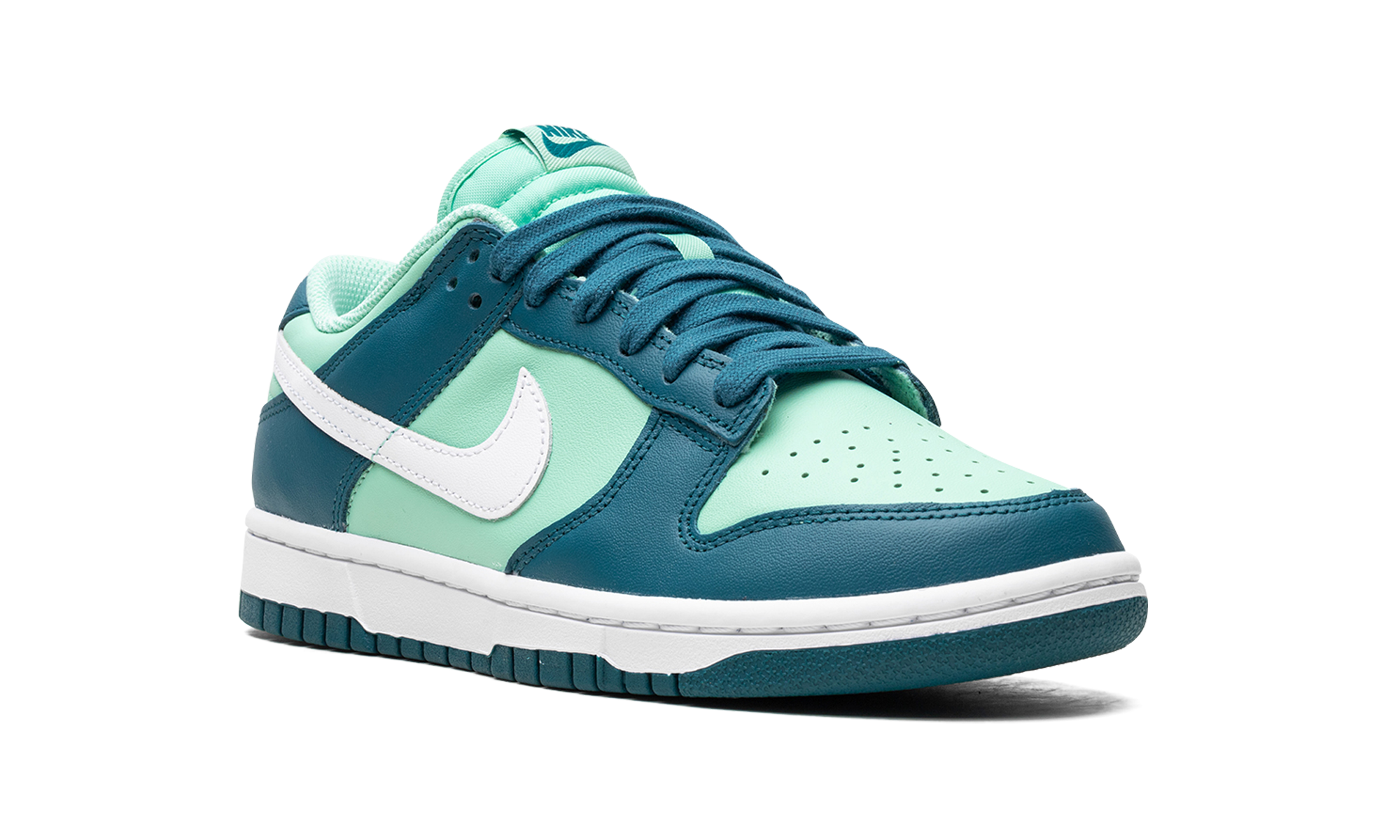 nike dunk low geode teal women s+DD1503-301+diagnol right view