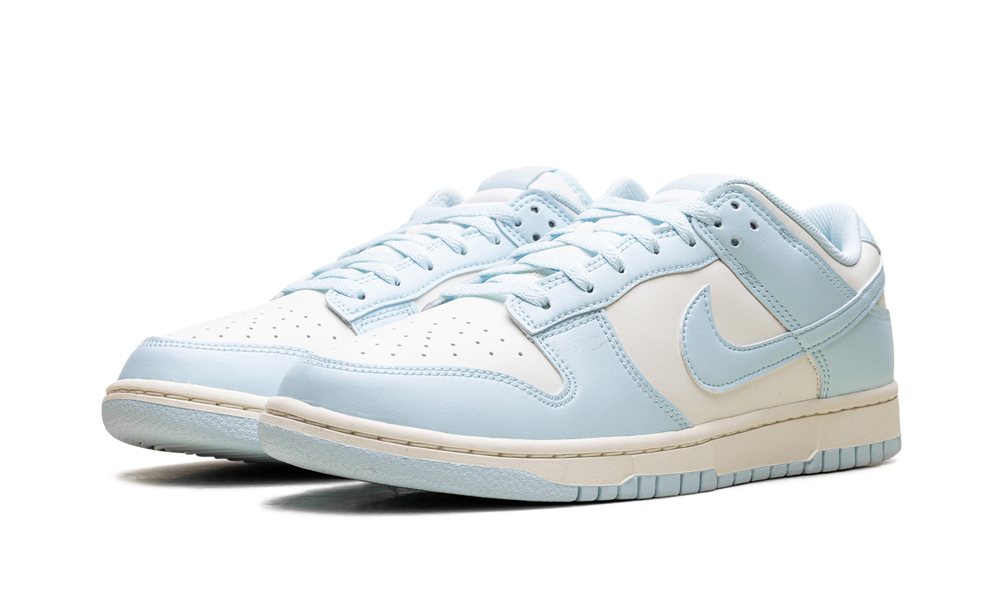 nike dunk low glacier blue pale ivory+HF5441-103+diagnol left view