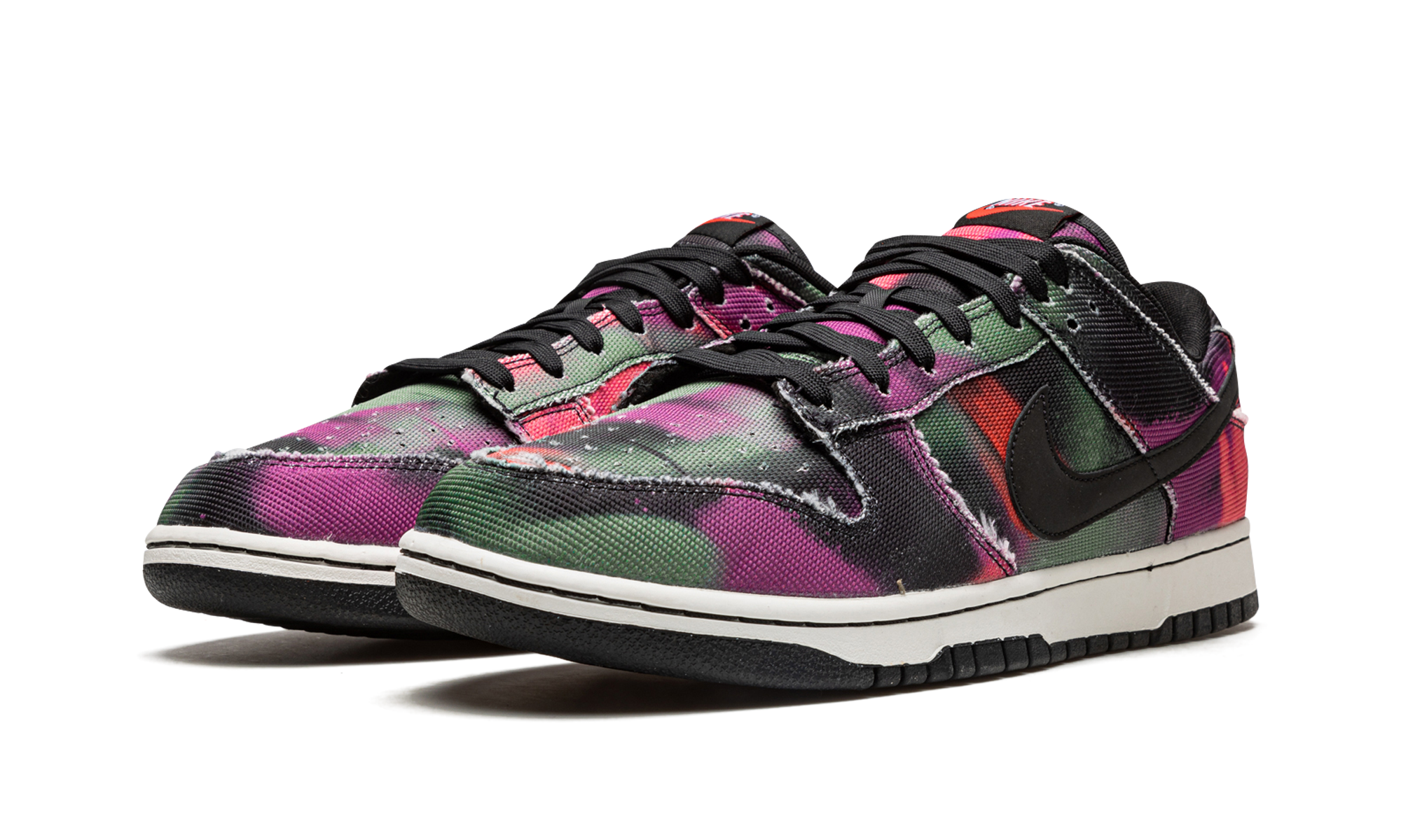 nike dunk low graffiti pink+DM0108-002+diagnol left view