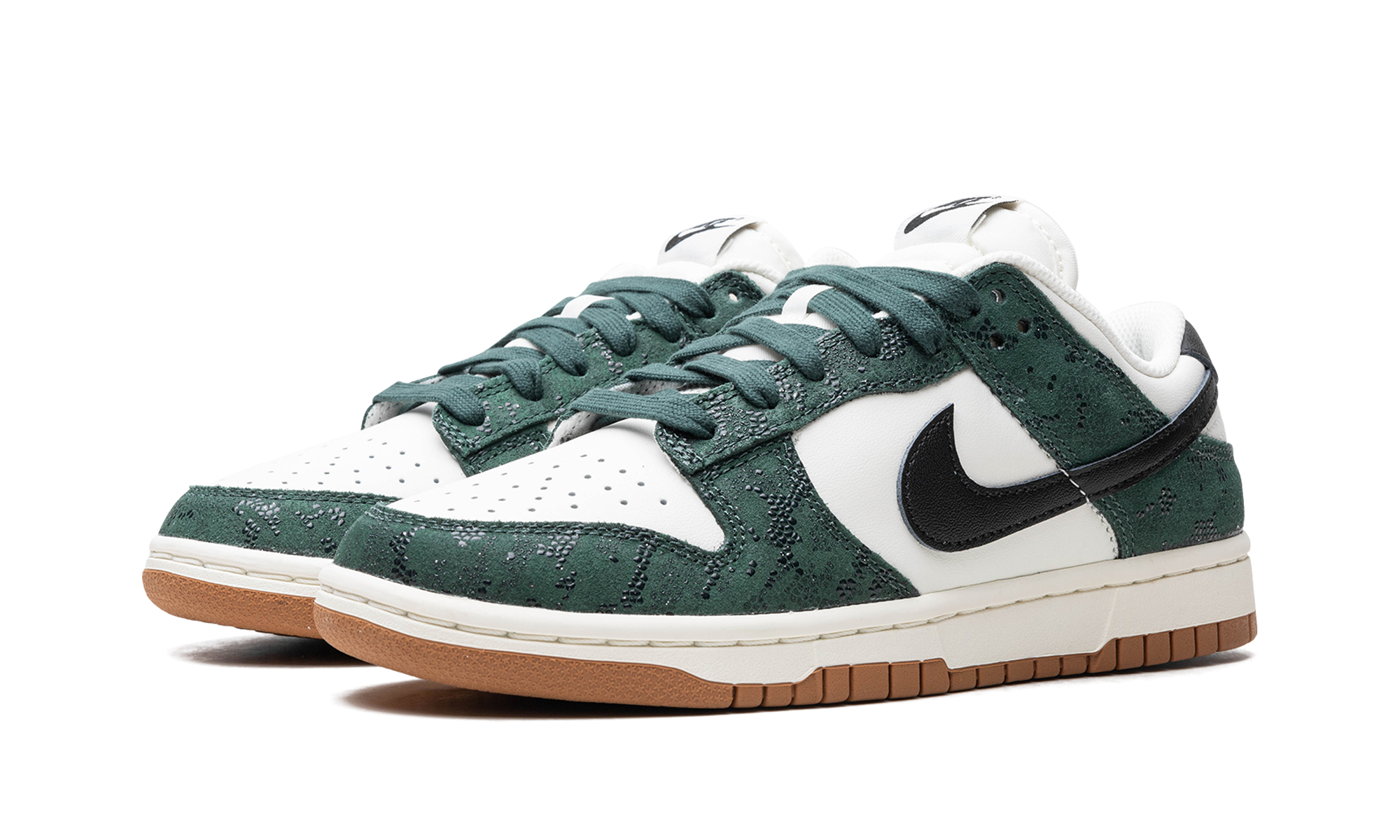 nike dunk low green snake women s+FQ8893-397+diagnol left view