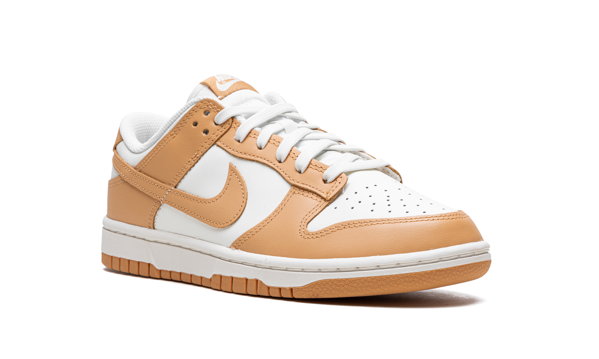nike dunk low harvest moon women s+DD1503-114+diagnol right view