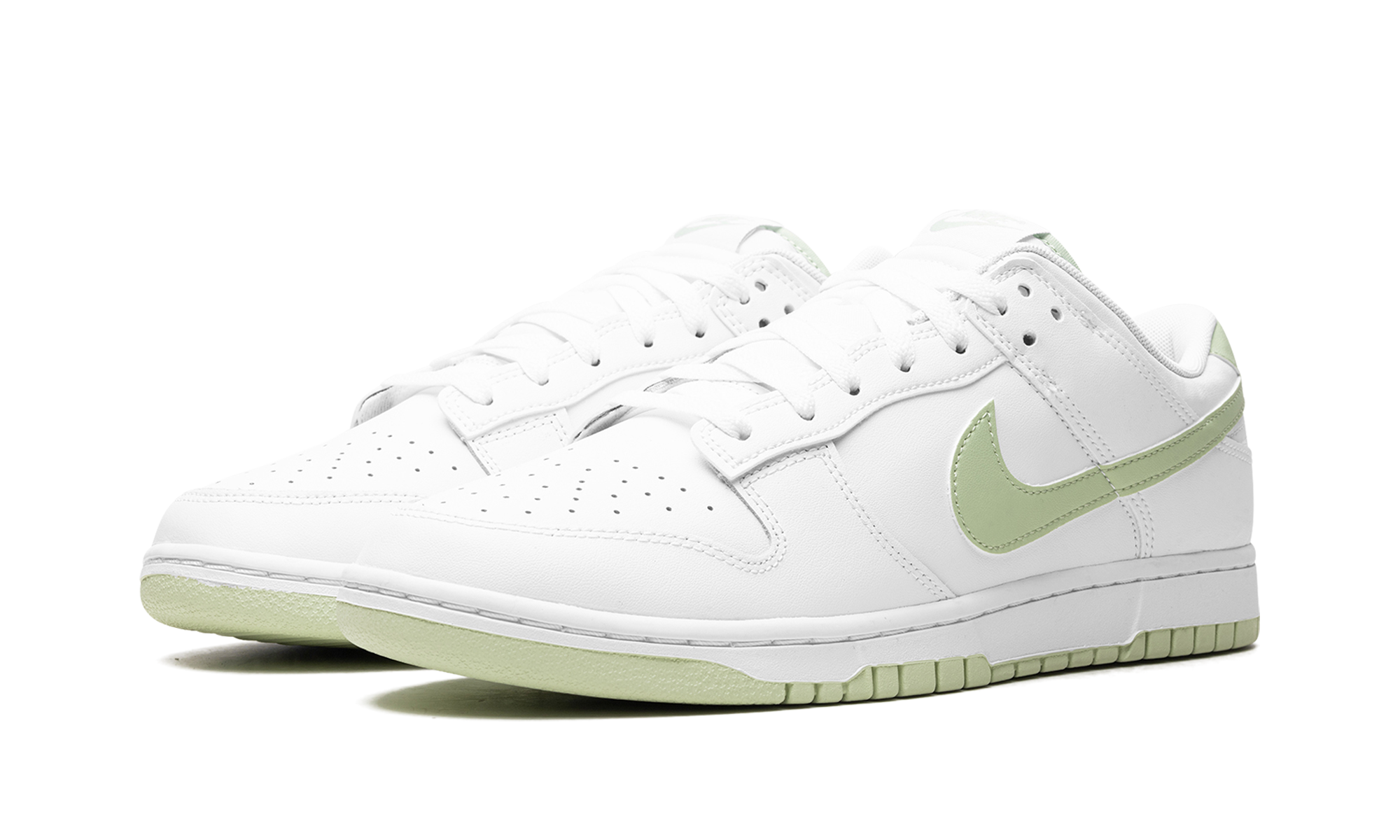 nike dunk low honeydew+DV0831-105+diagnol left view