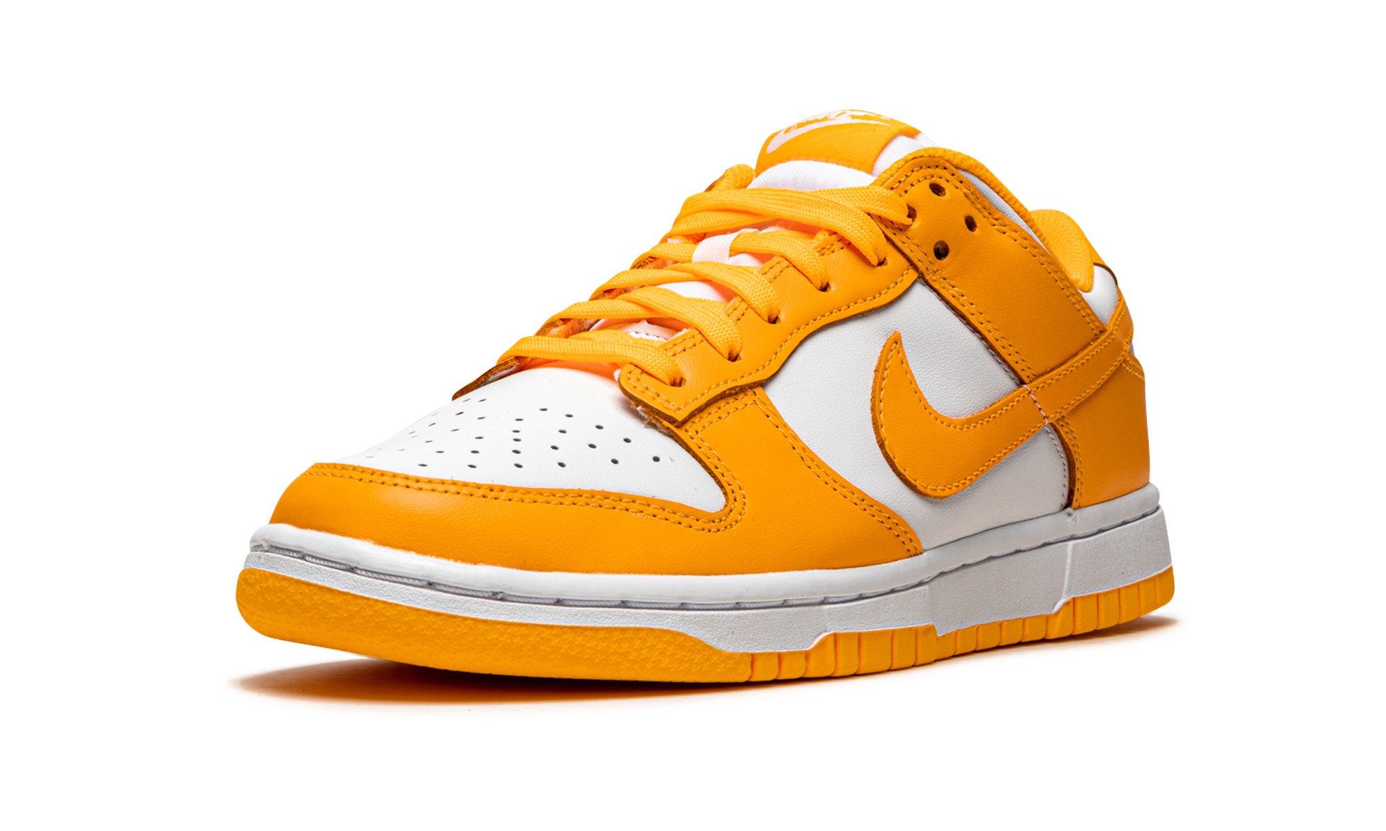 nike dunk low laser orange women s+DD1503-800+left diagnol single view