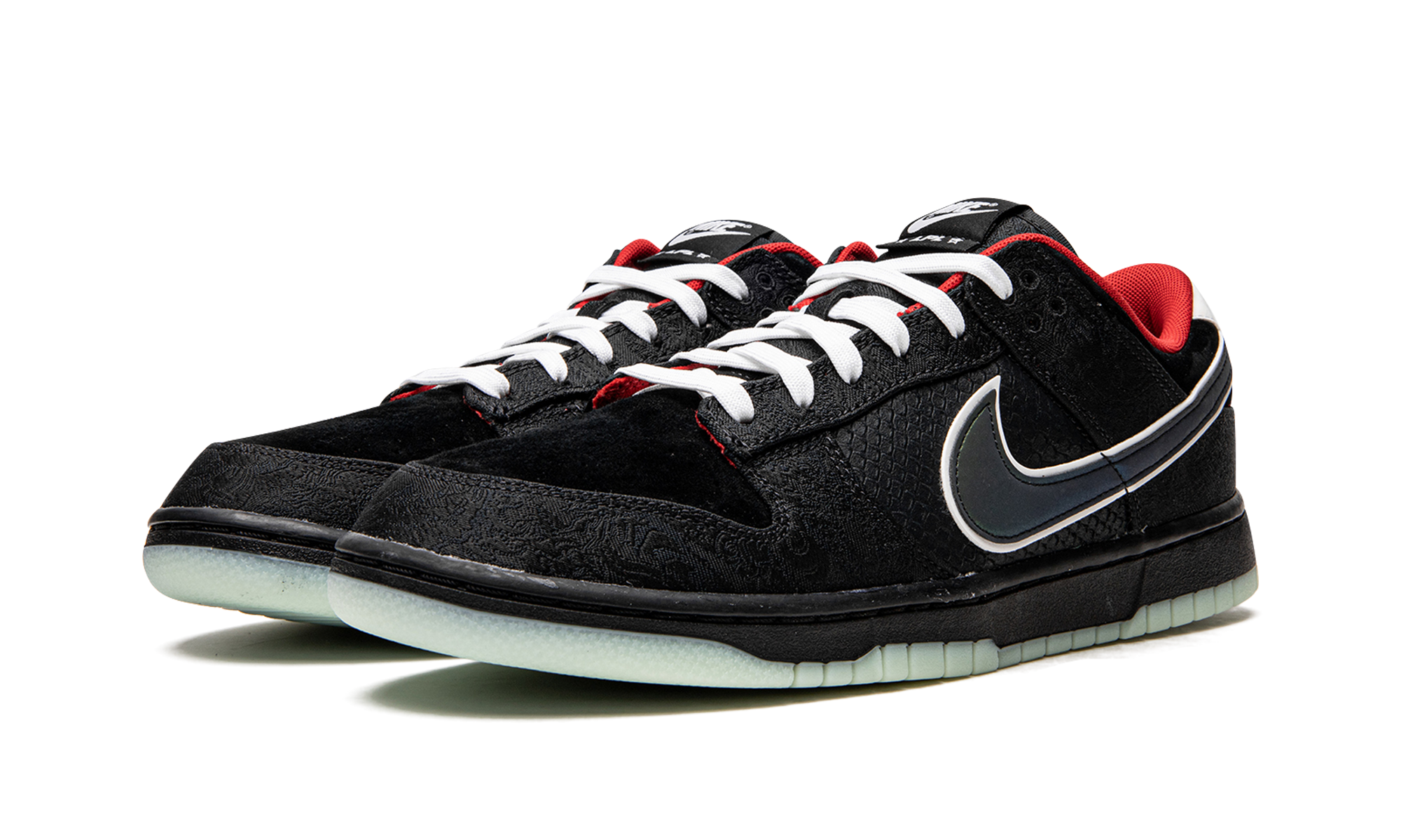 nike dunk low lpl league of legends+DO2327-011+diagnol left view
