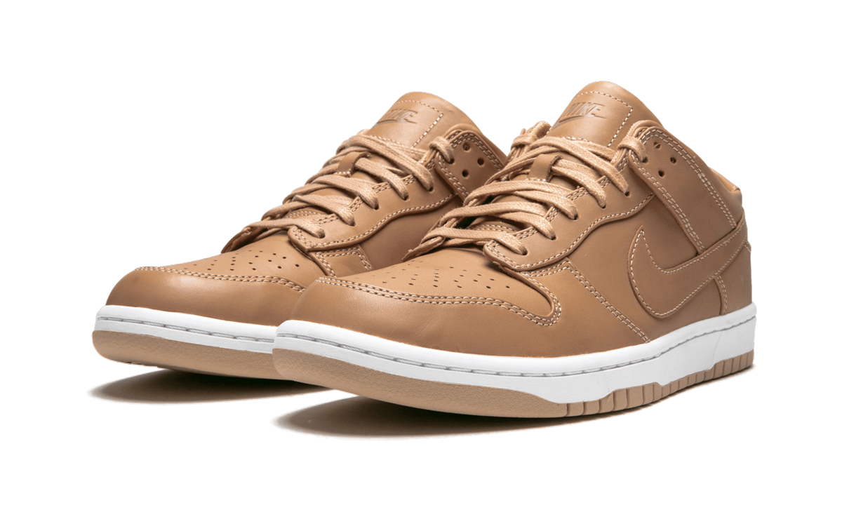 nike dunk low lux vachetta tan+857587-200+diagnol left view
