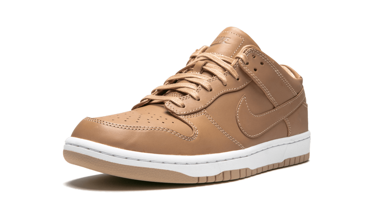 nike dunk low lux vachetta tan+857587-200+left diagnol single view