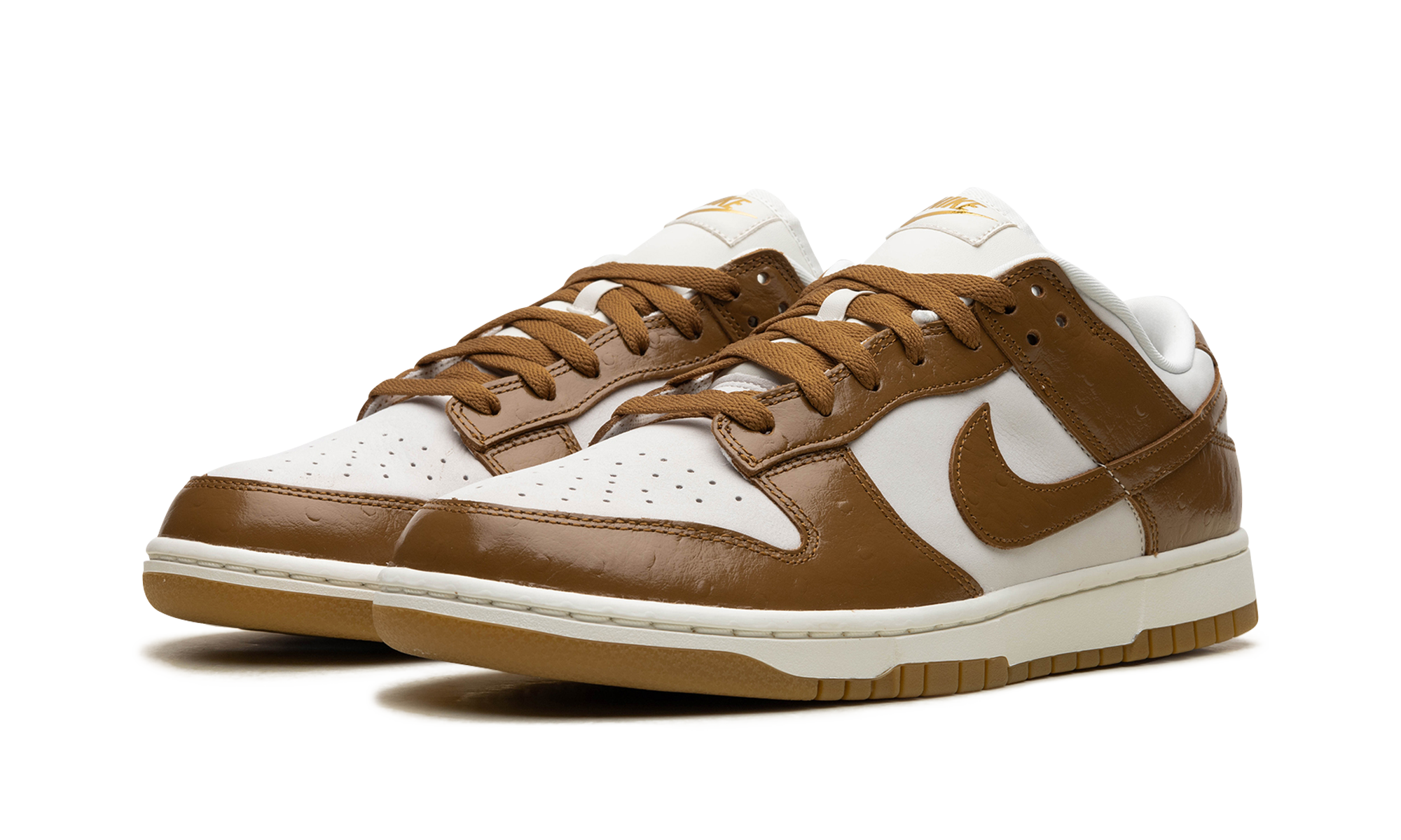 nike dunk low lx ale brown ostrich women s+FJ2260-001+diagnol left view
