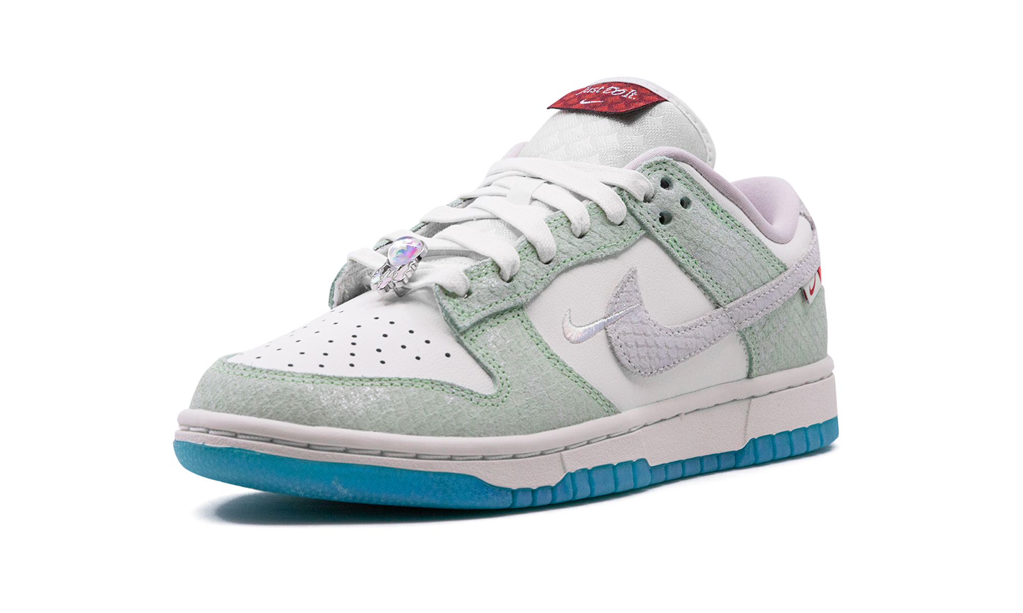 nike dunk low lx year of the dragon 2024 women s+FZ5065-111+left diagnol single view