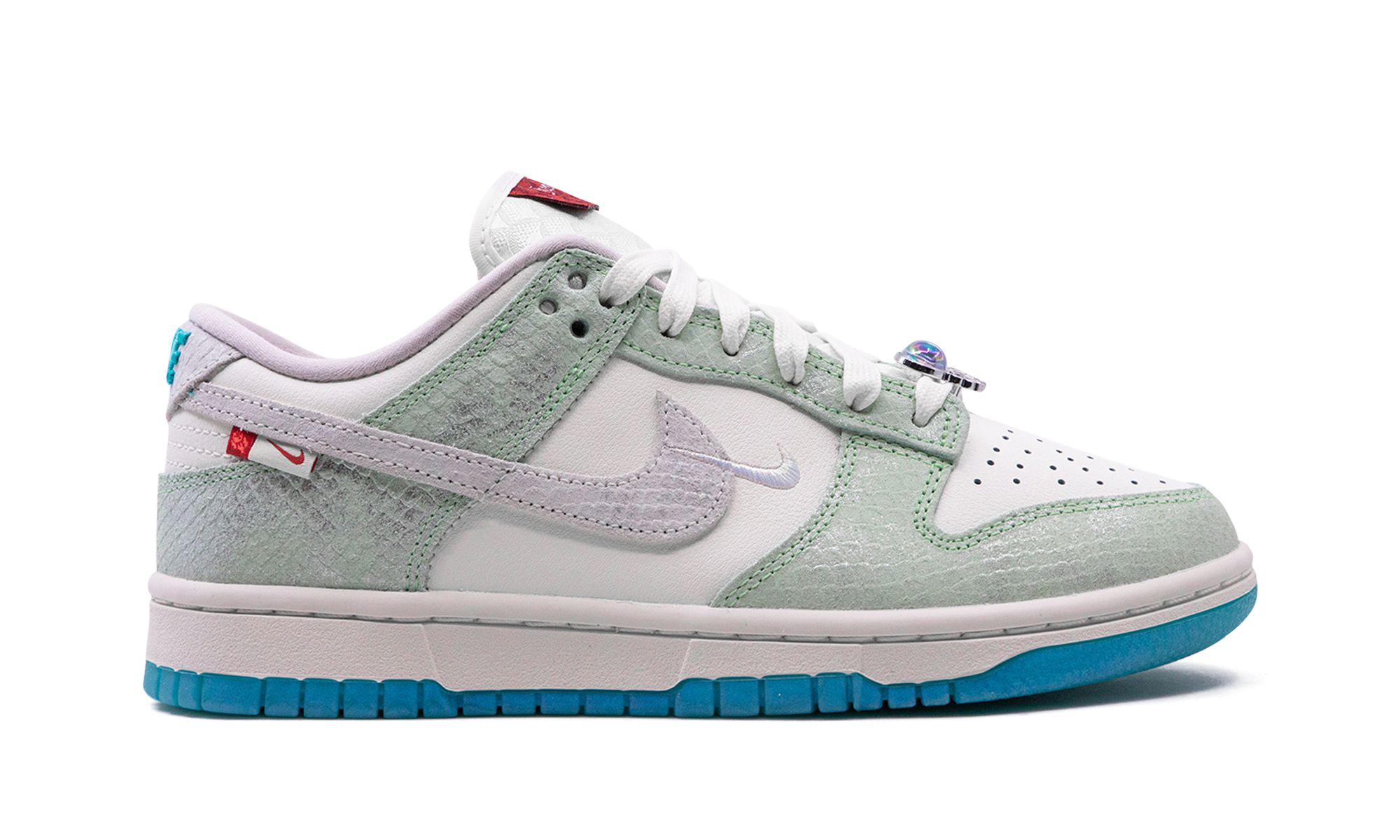 nike dunk low lx year of the dragon 2024 women s+FZ5065-111+right view