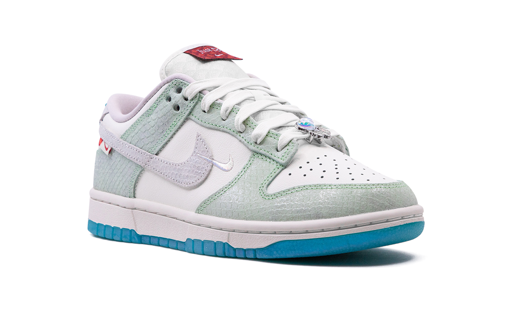 nike dunk low lx year of the dragon 2024 women s+FZ5065-111+diagnol right view