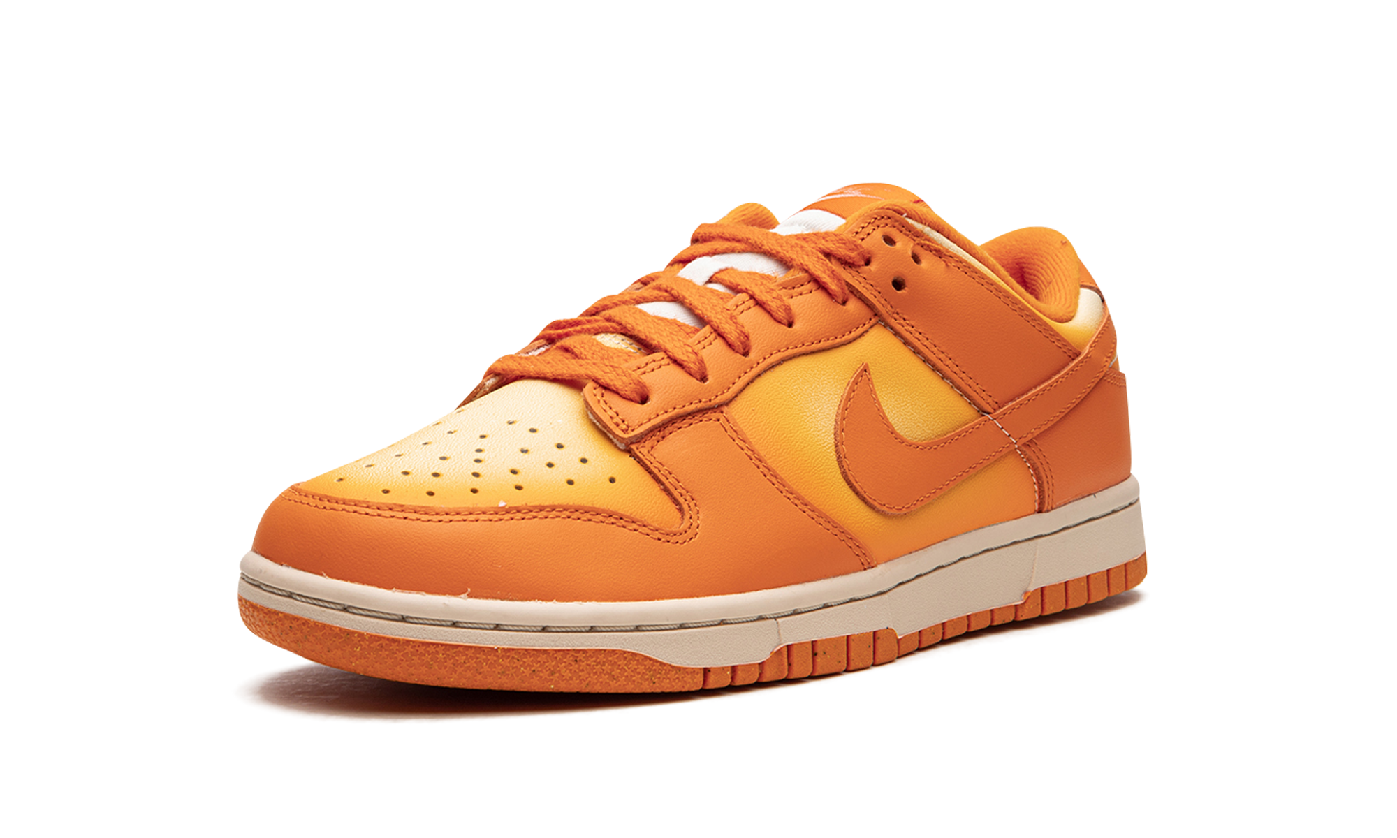 nike dunk low magma orange women s+DX2953-800+left diagnol single view