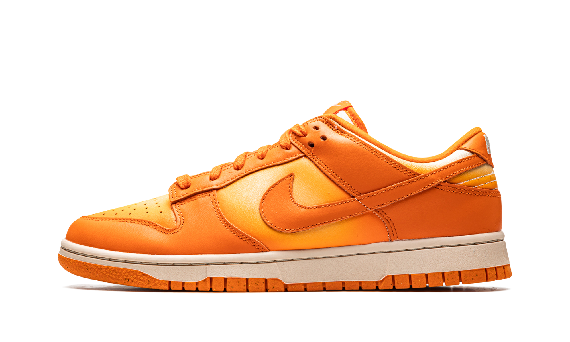nike dunk low magma orange women s+DX2953-800+diagnol right view 1
