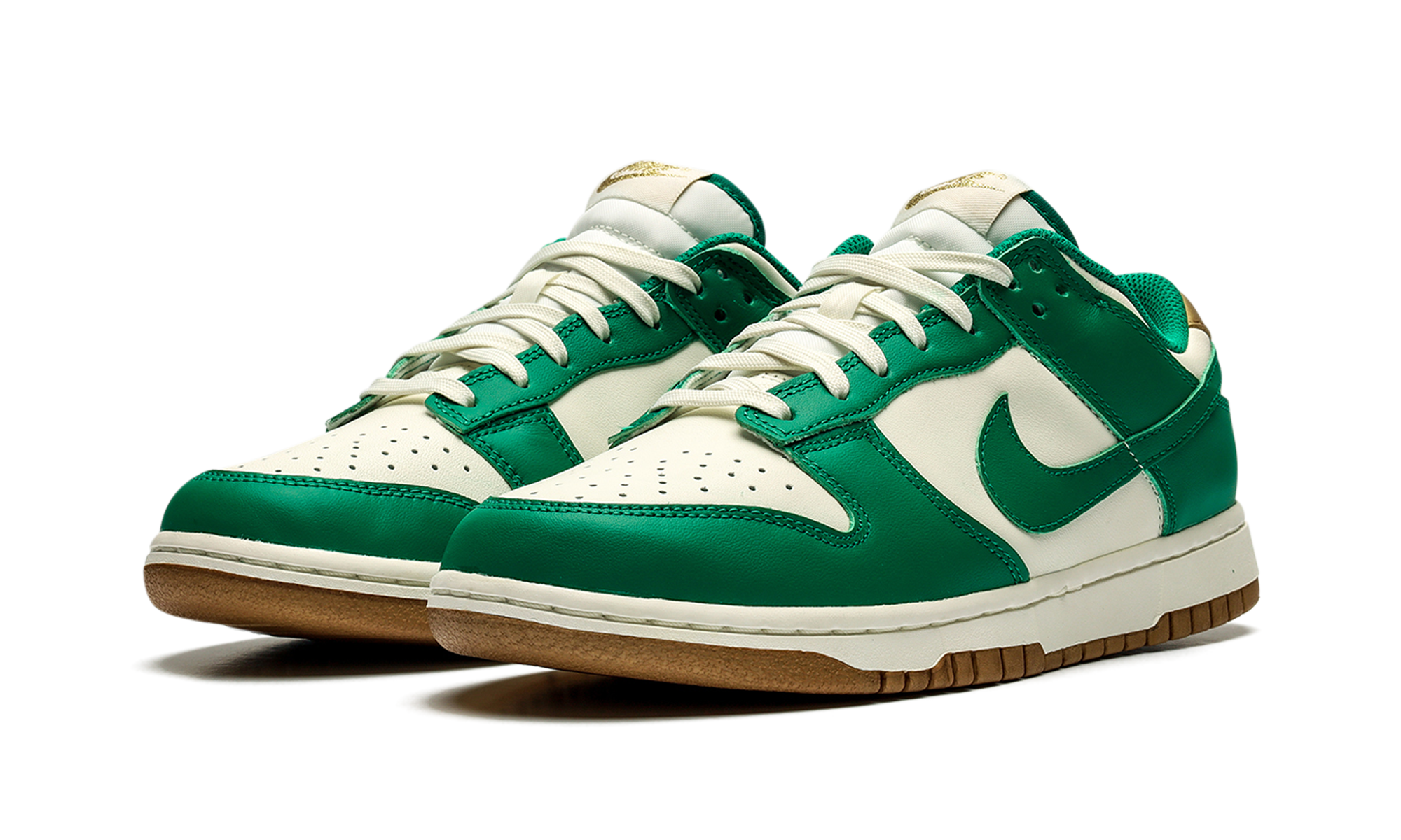 nike dunk low malachite university gold women s+FB7173-131+diagnol left view