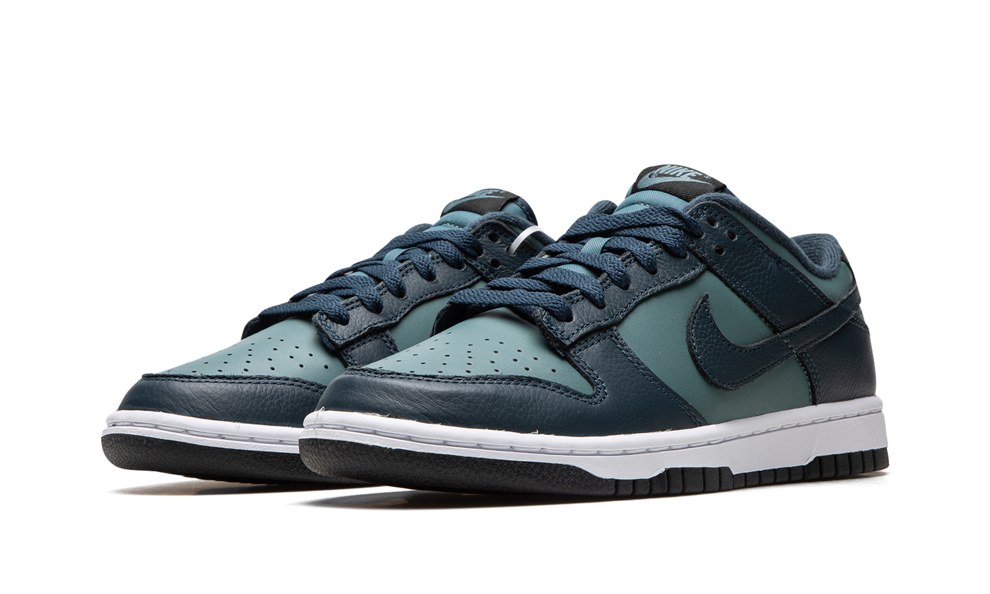 nike dunk low mineral slate armory navy+DR9705-300+diagnol left view