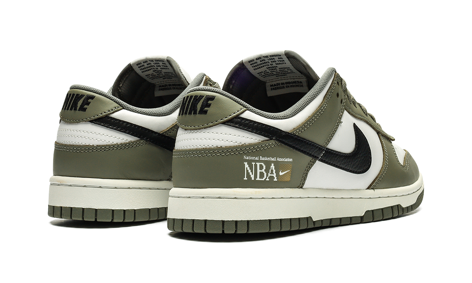 nike dunk low nba paris+FZ4624-001+diagnol right behind view