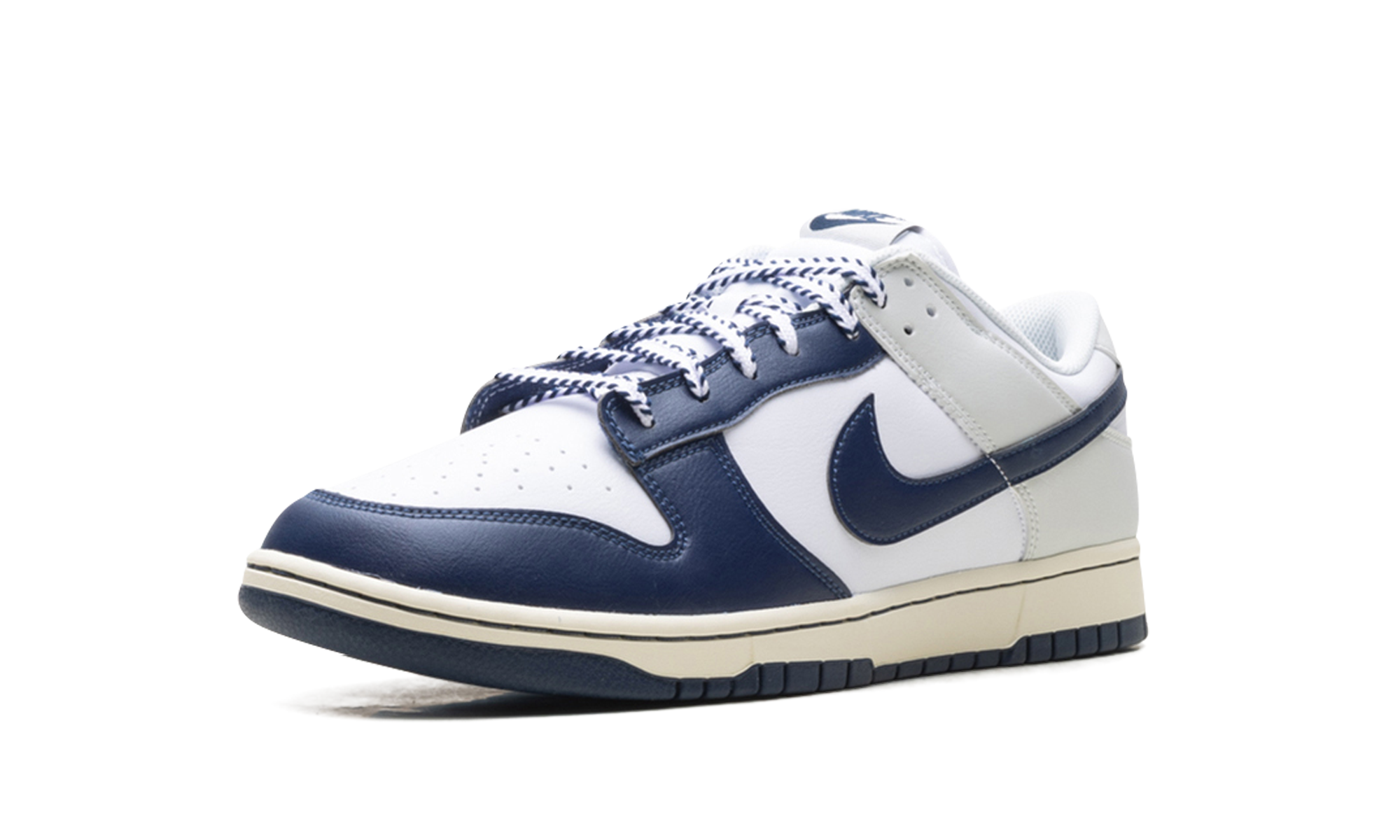 nike dunk low new york yankees+IM2222-101+left diagnol single view