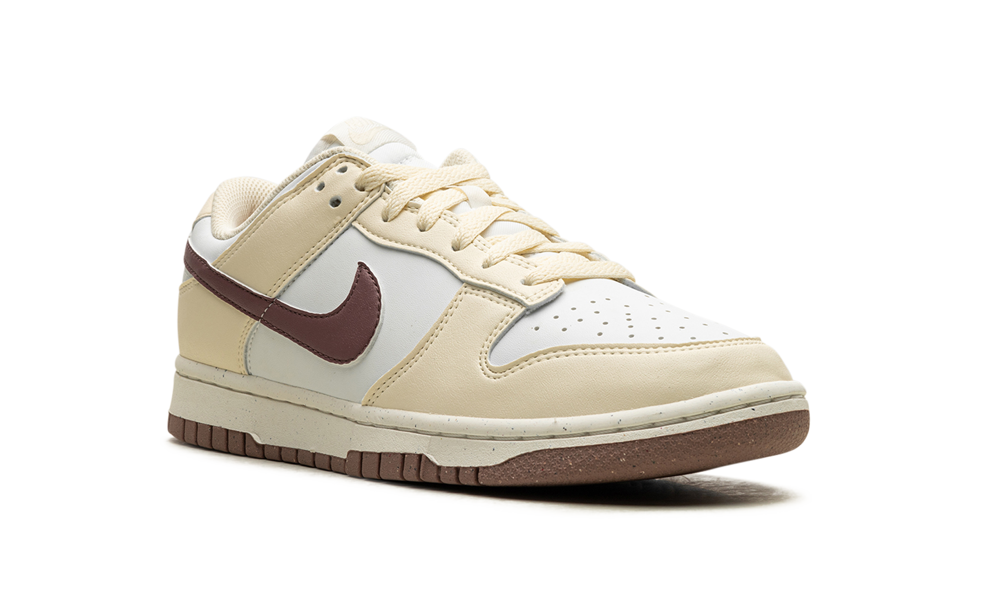 nike dunk low next nature coconut mauve women s+DD1873-103+diagnol right view