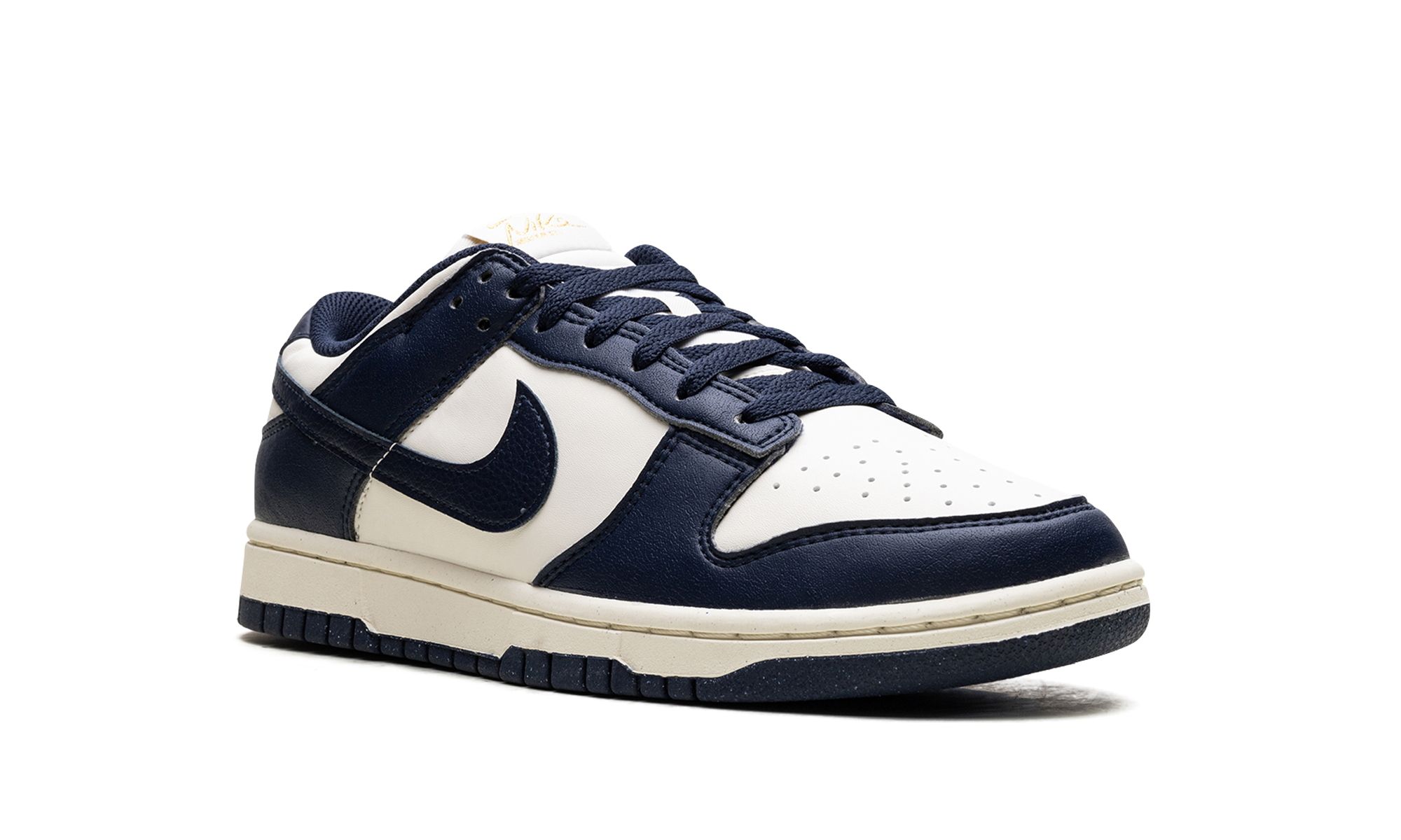 nike dunk low next nature olympic women s+FZ6770-001+diagnol right view