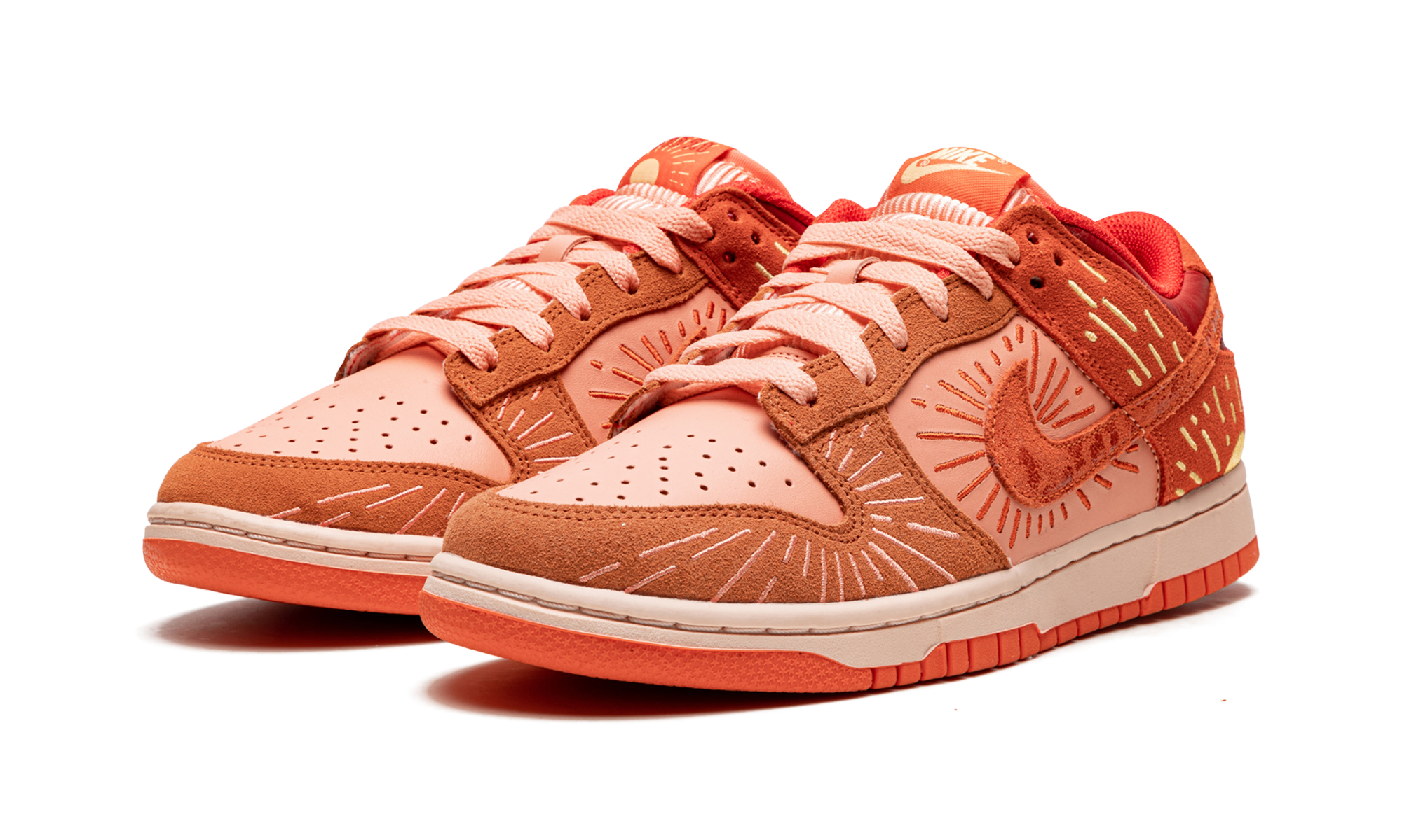 nike dunk low nh winter solstice women s+DO6723-800+diagnol left view