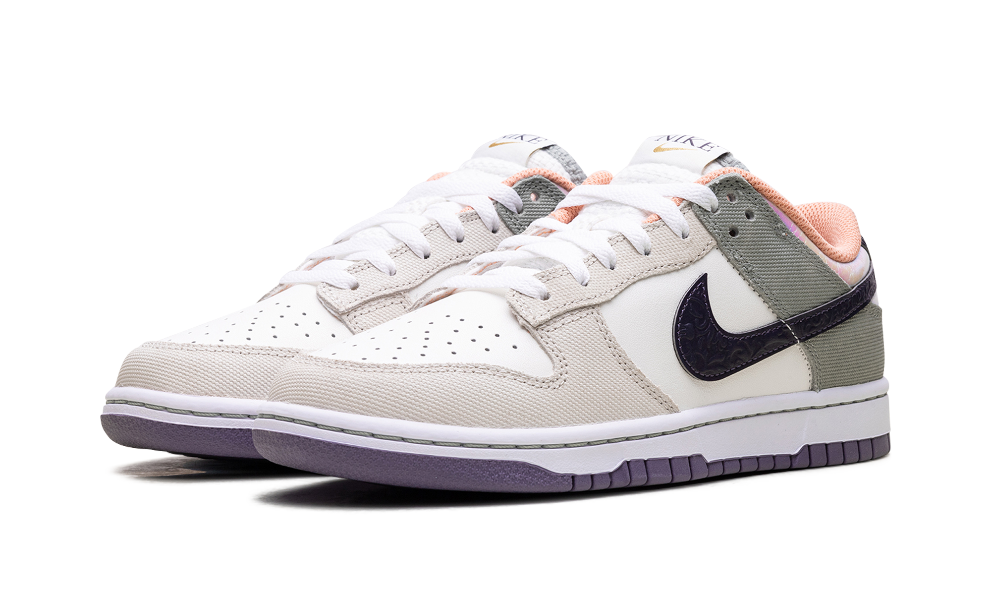 nike dunk low nola+HV5750-133+diagnol left view