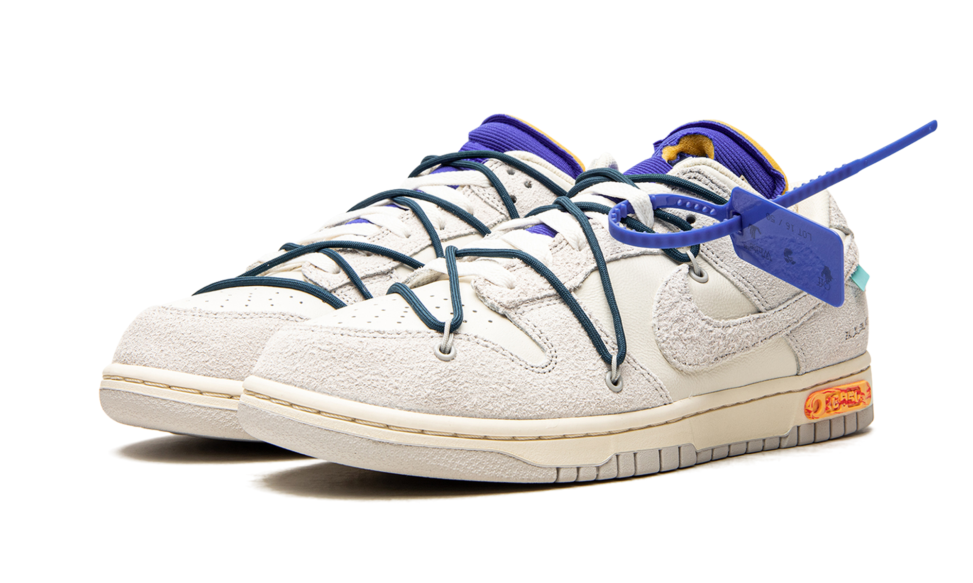 nike dunk low off white lot 16+DJ0950-111+diagnol left view