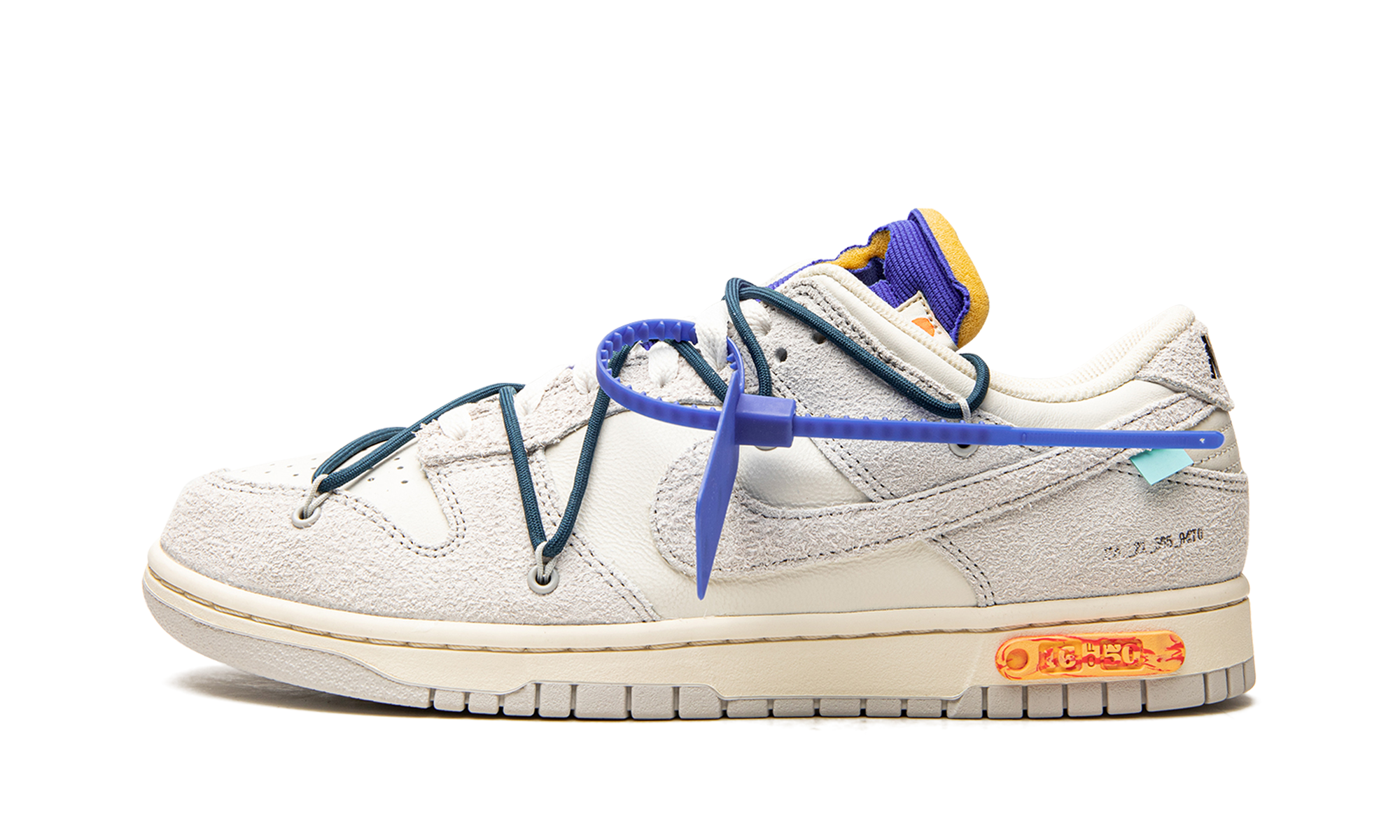 nike dunk low off white lot 16+DJ0950-111+diagnol right view 1