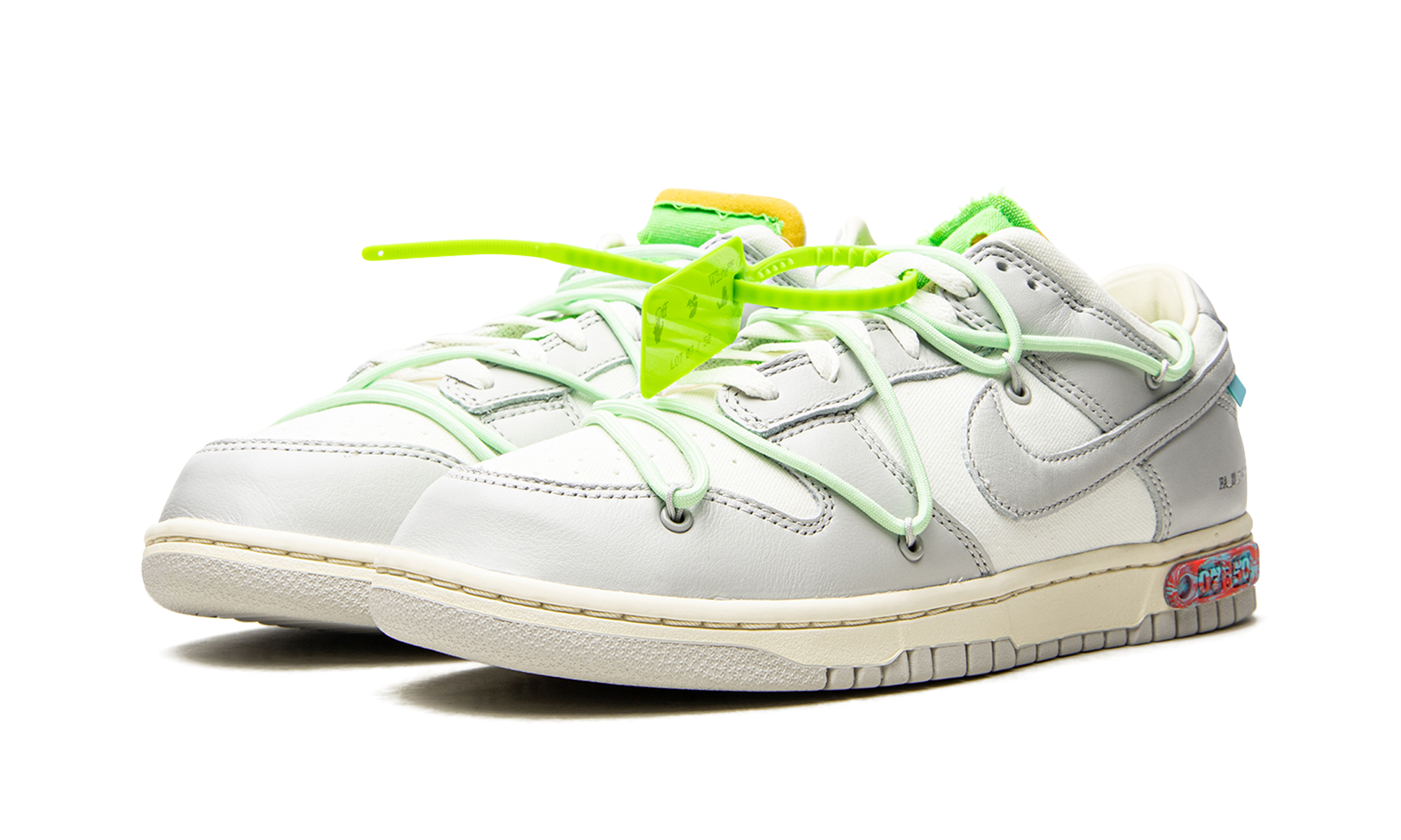 nike dunk low off white lot 7+DM1602-108+diagnol left view
