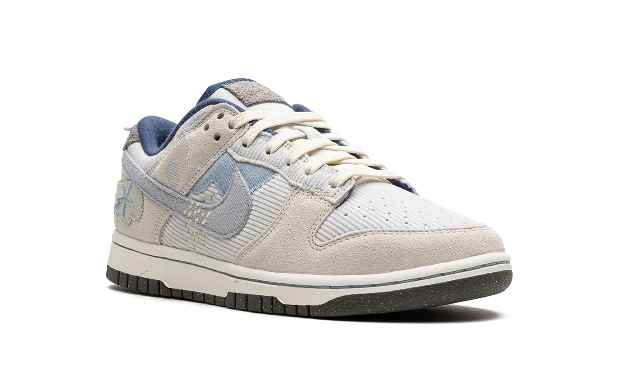 nike dunk low on the bright side photon dust women s+DQ5076-001+diagnol right view