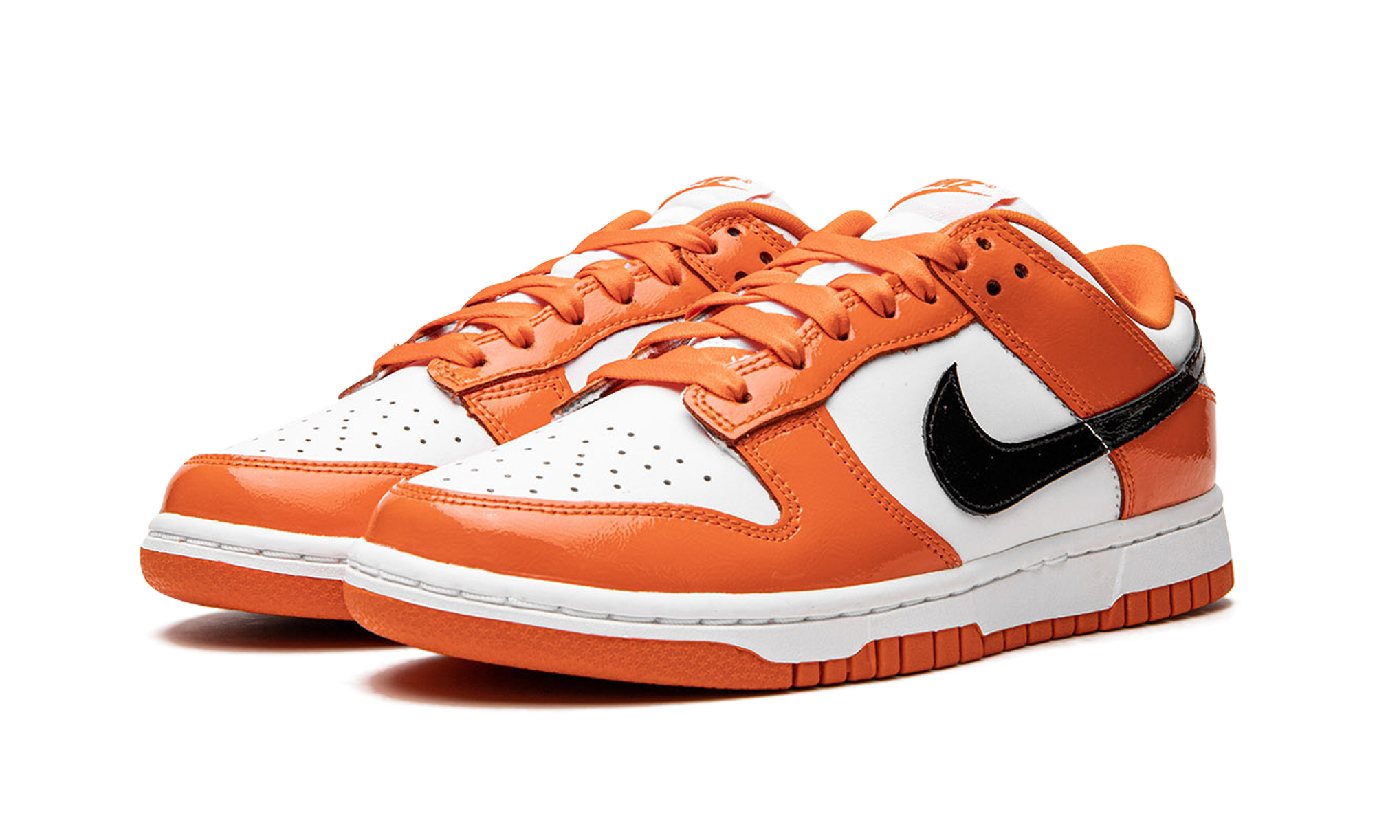 nike dunk low patent halloween 2022 women s+DJ9955-800+diagnol left view