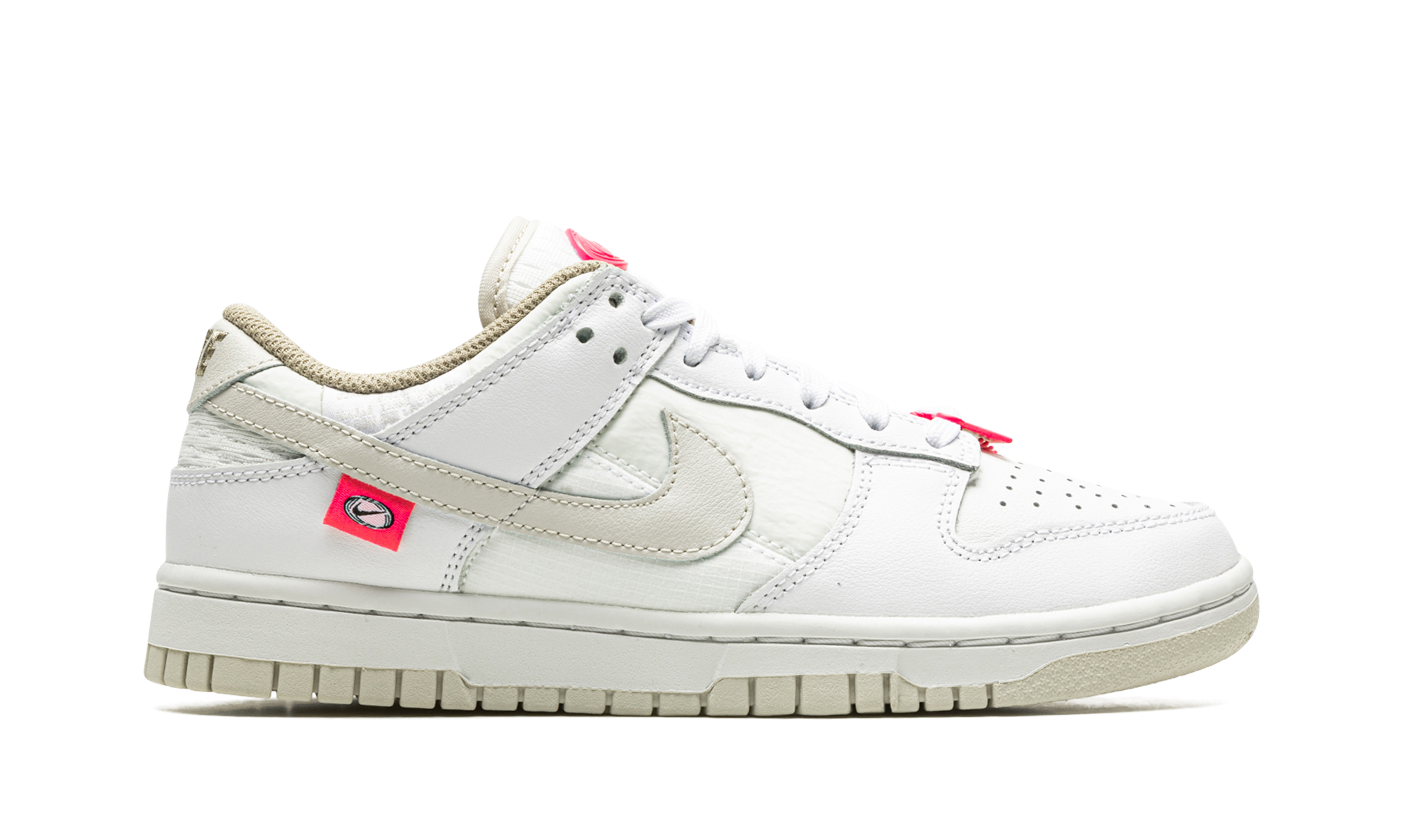 nike dunk low pink bling women s+DX6060-121+right view