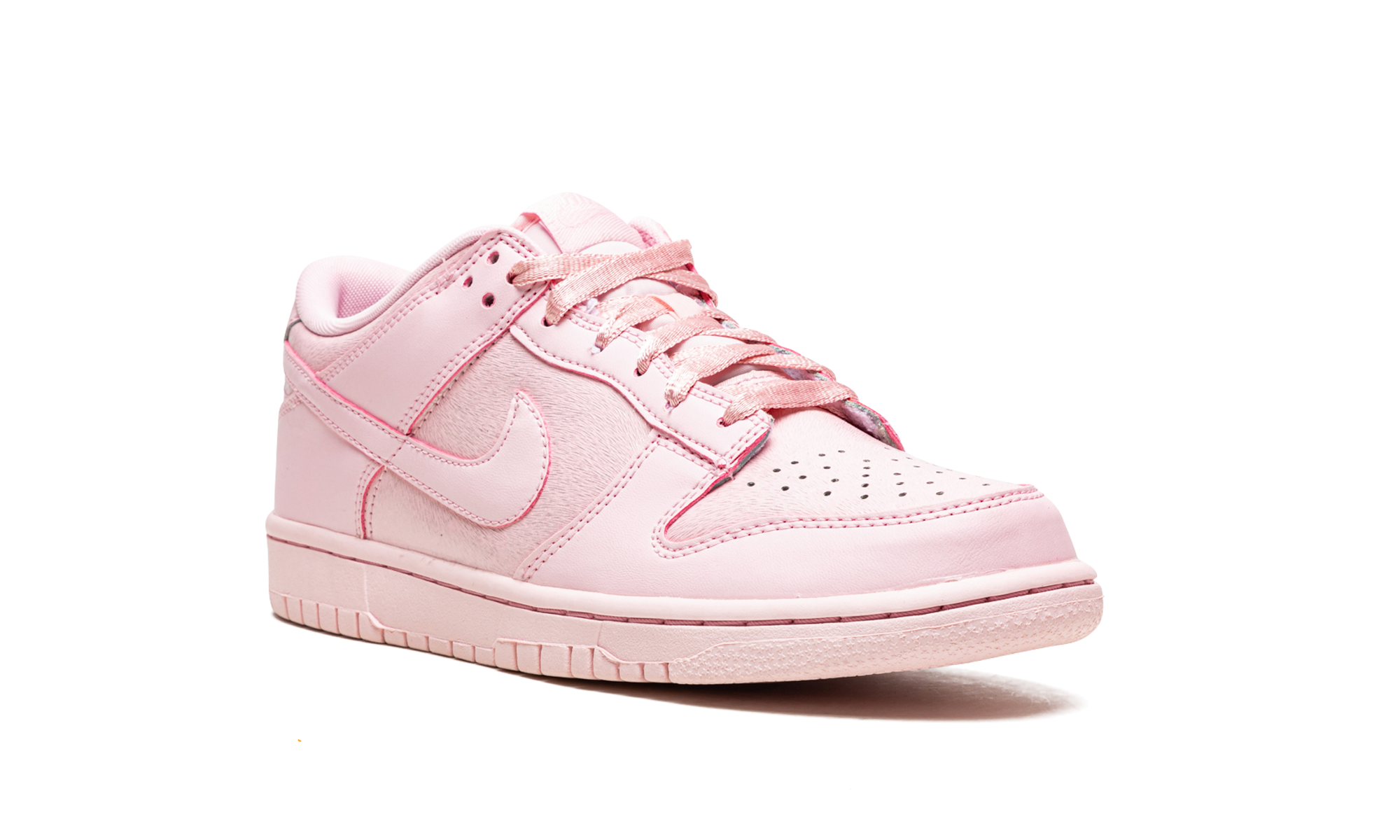 nike dunk low prism pink gs+921803-601+left diagnol single view
