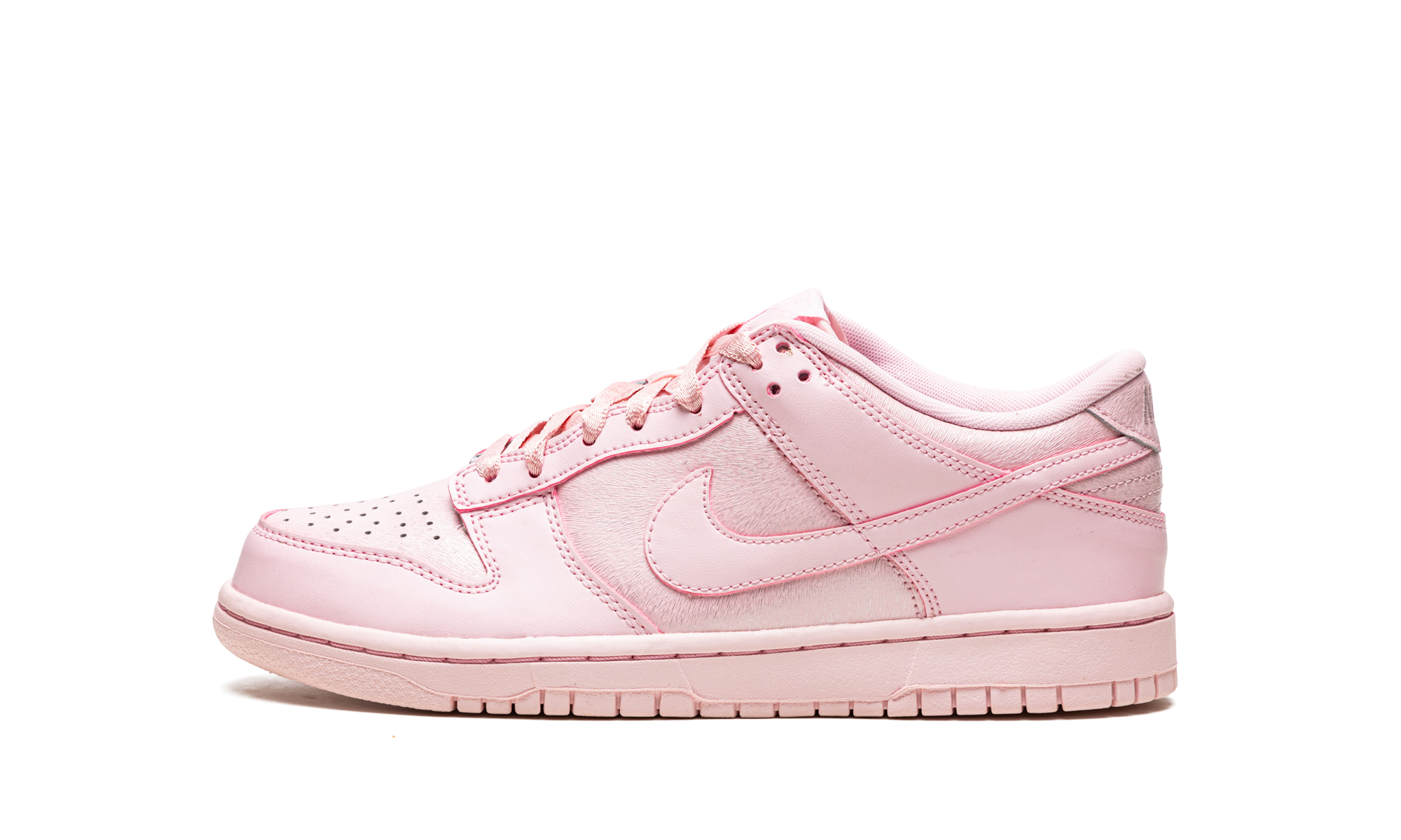nike dunk low prism pink gs+921803-601+diagnol right view 1