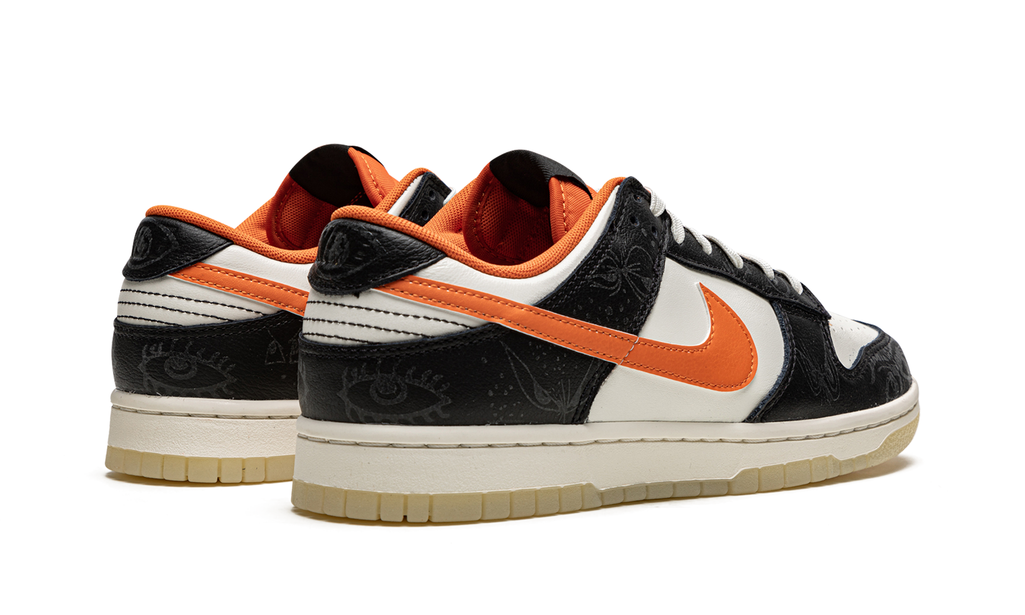 nike dunk low prm halloween 2021+DD3357-100+diagnol right behind view