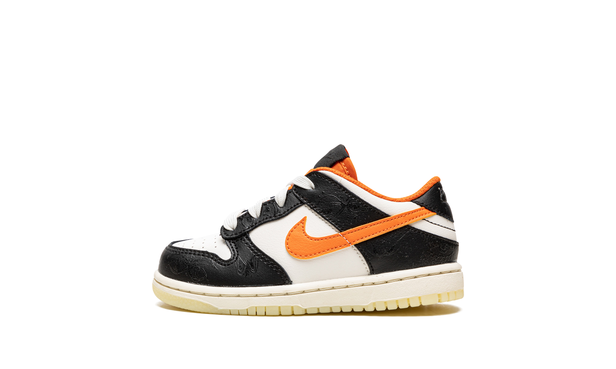 nike dunk low prm halloween 2021 td+DM0717-100+diagnol right view 1