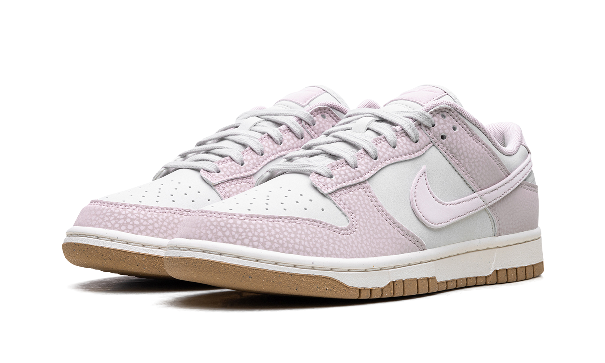 nike dunk low prm next nature platinum violet women s+FN6345-001+diagnol left view