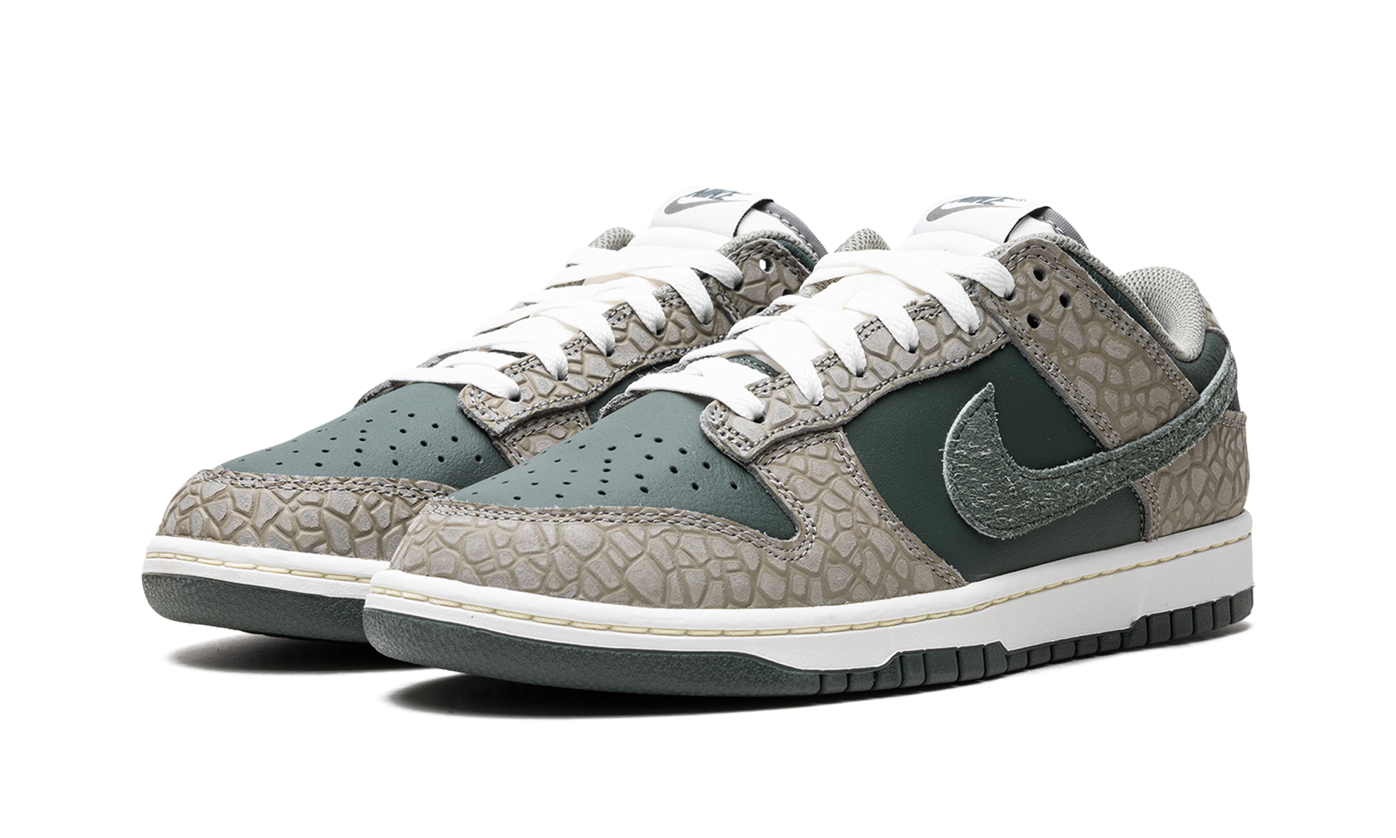 nike dunk low prm urban landscape 2 0+HF4878-053+diagnol left view