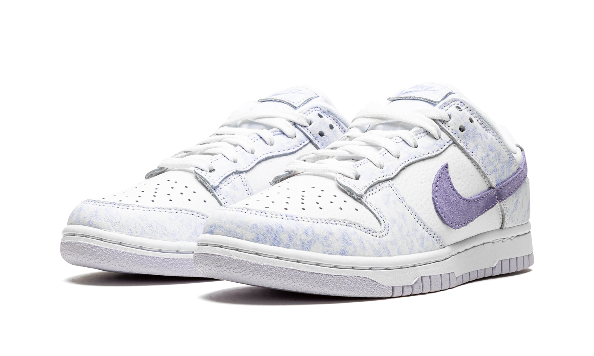 nike dunk low purple pulse women s+DM9467-500+diagnol left view
