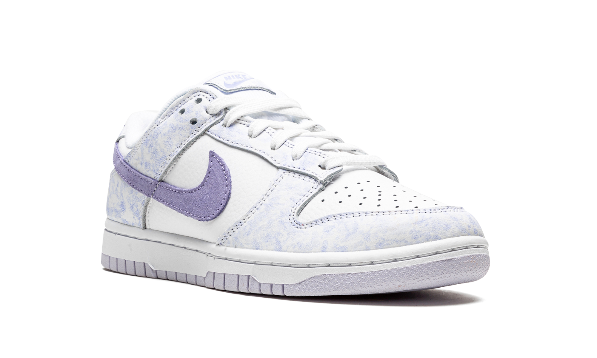 nike dunk low purple pulse women s+DM9467-500+diagnol right view