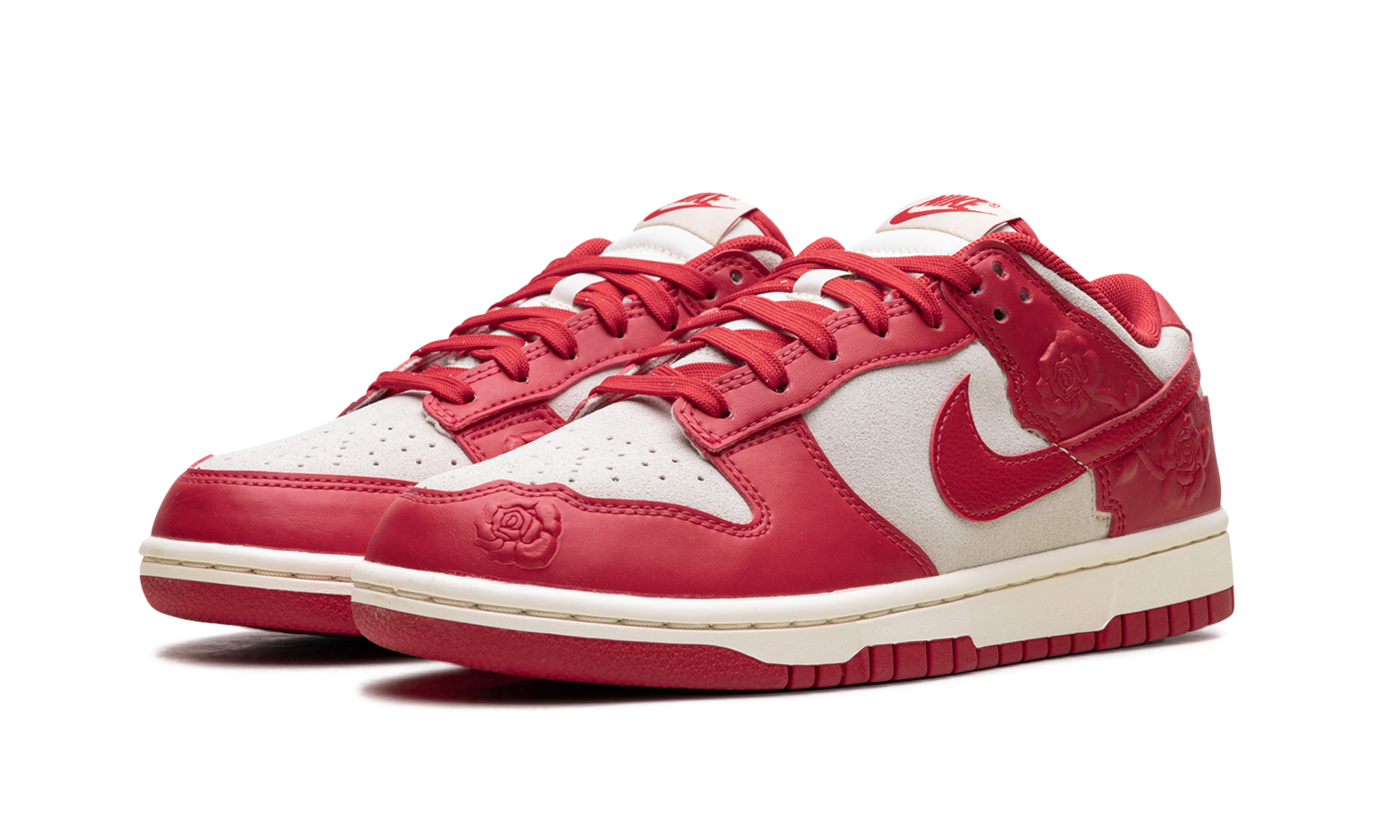 nike dunk low red roses women s+HF1986-100+diagnol left view